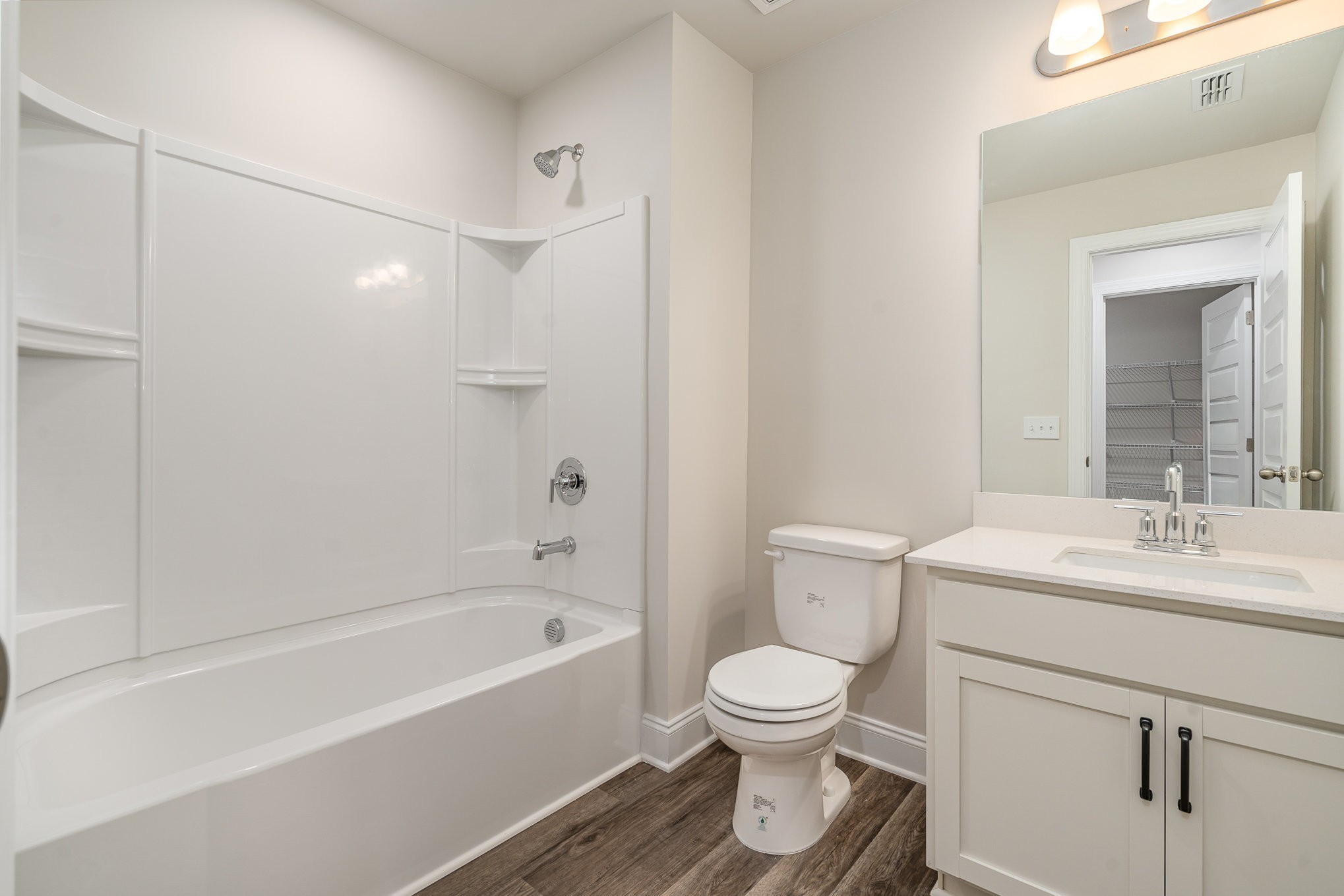 2521 Ashebrook Court Property Photo 23