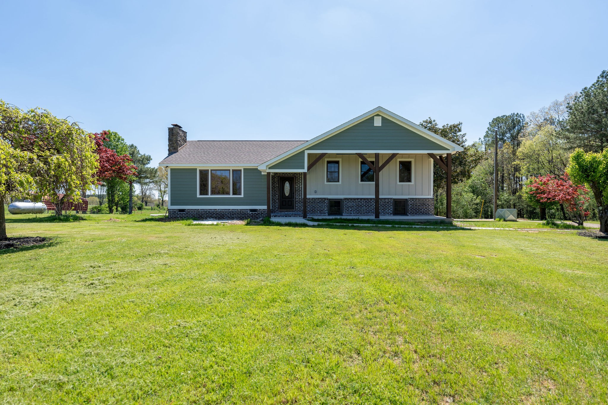 1596 Railroad Bed Rd Property Photo