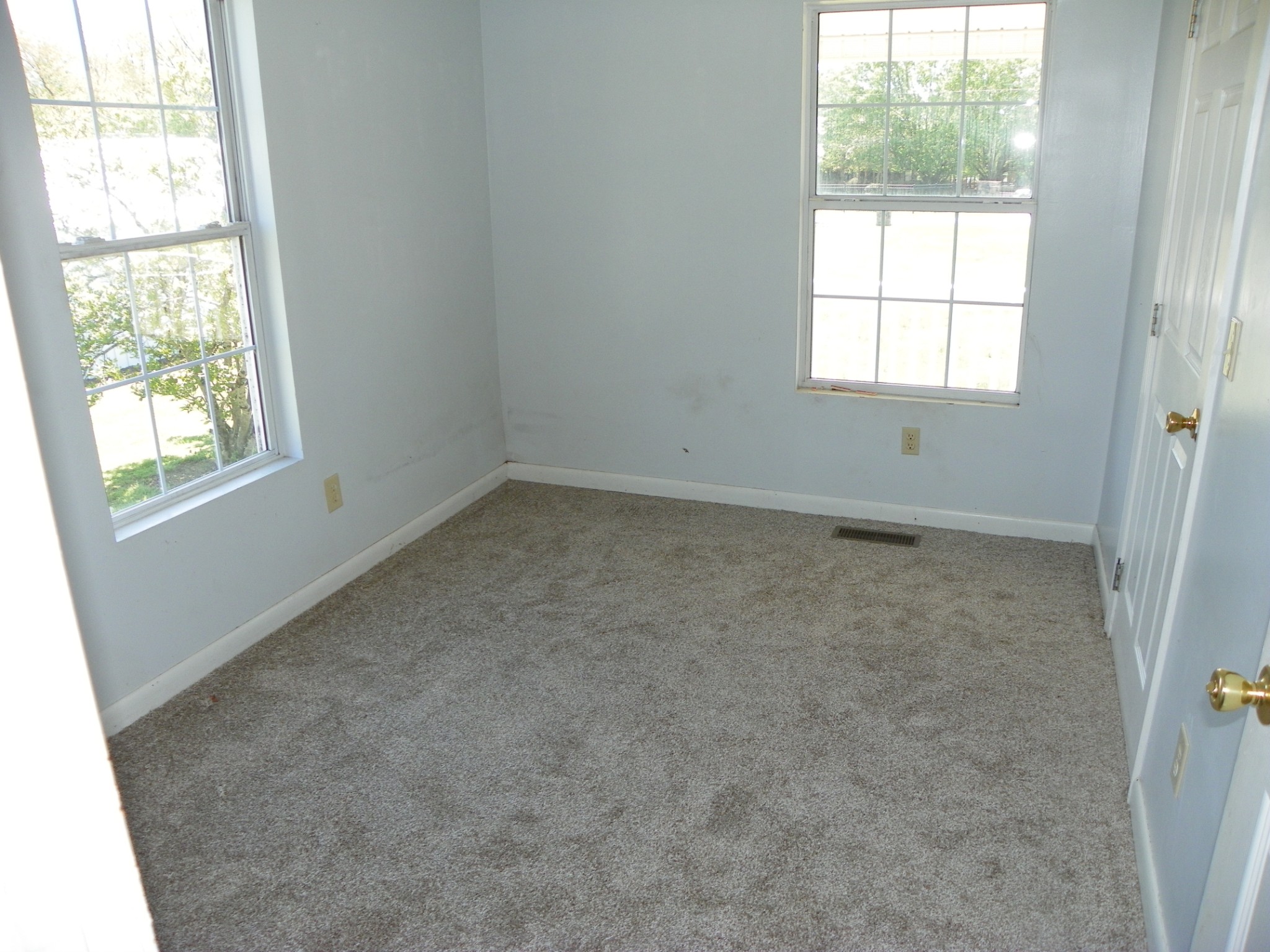 306 Doug Luna Rd Property Photo 6