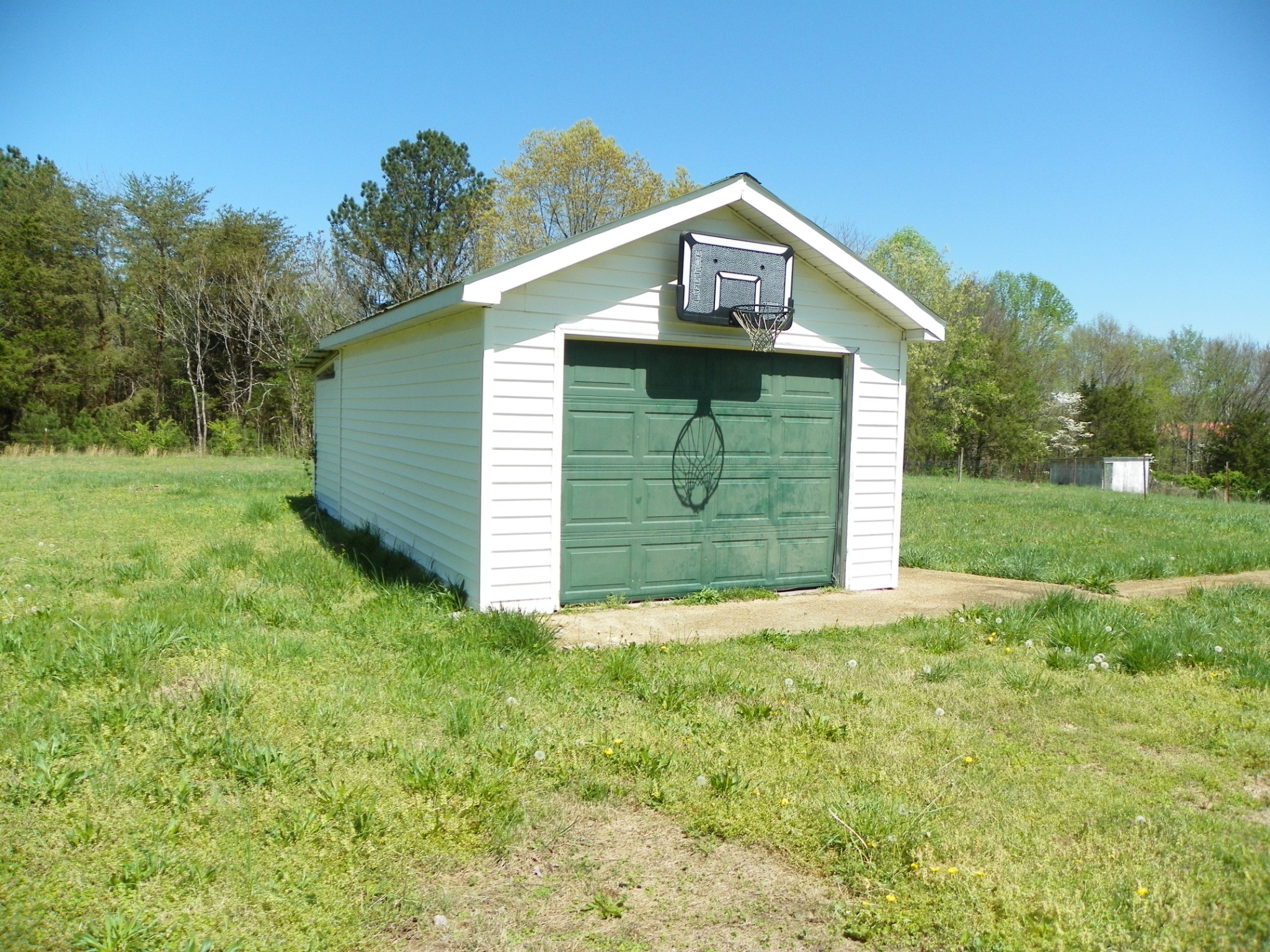 306 Doug Luna Rd Property Photo 10