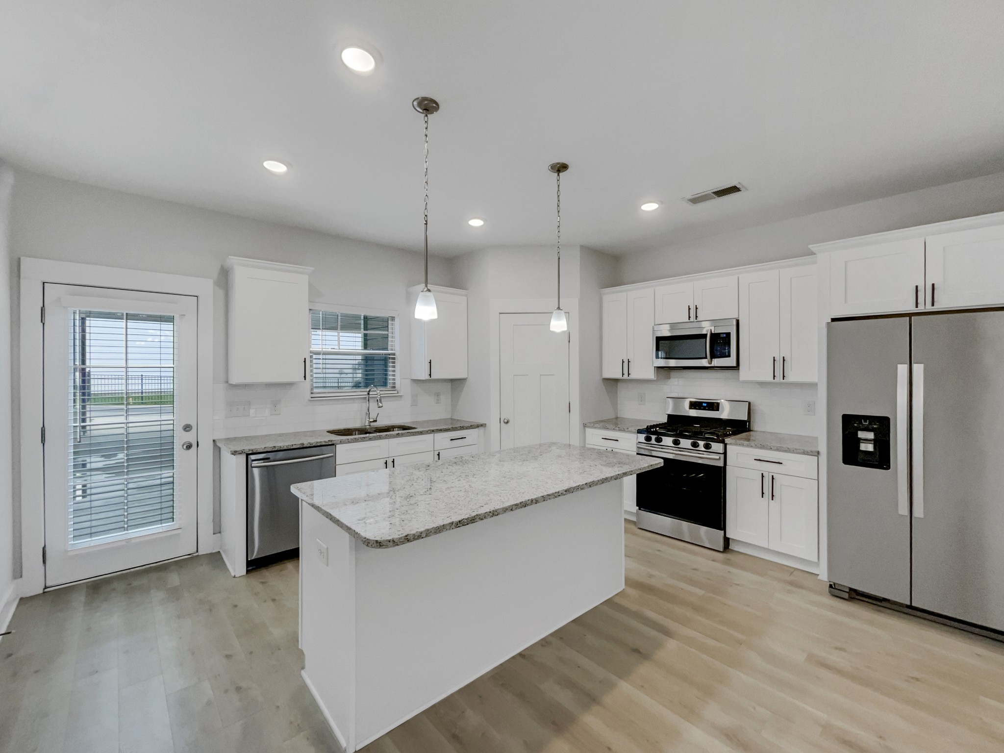 1539 White Tip Ln Property Photo 12