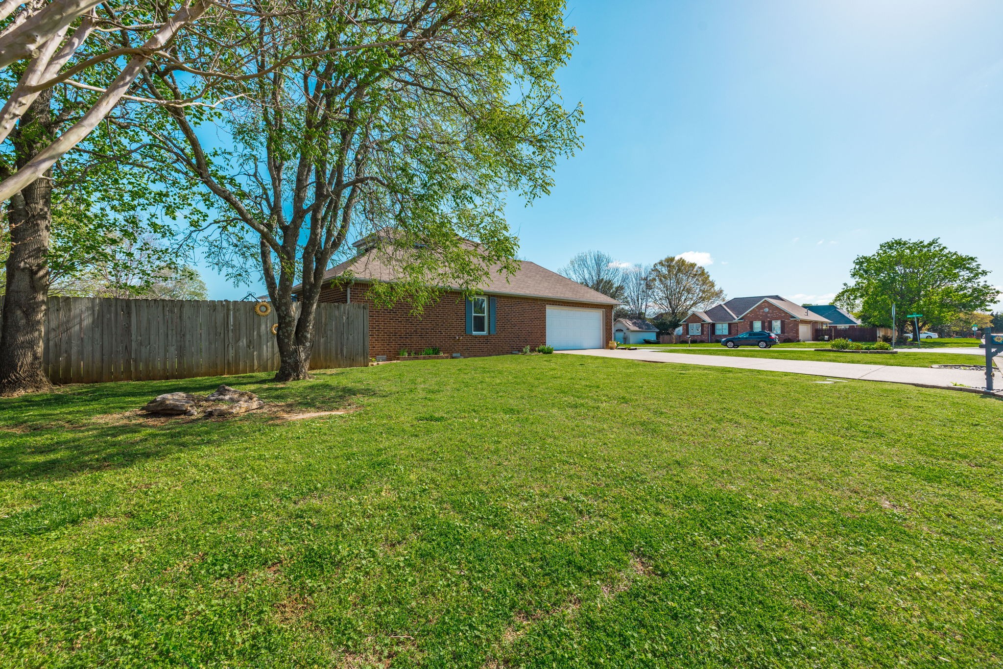2403 English Hill Dr Property Photo 6