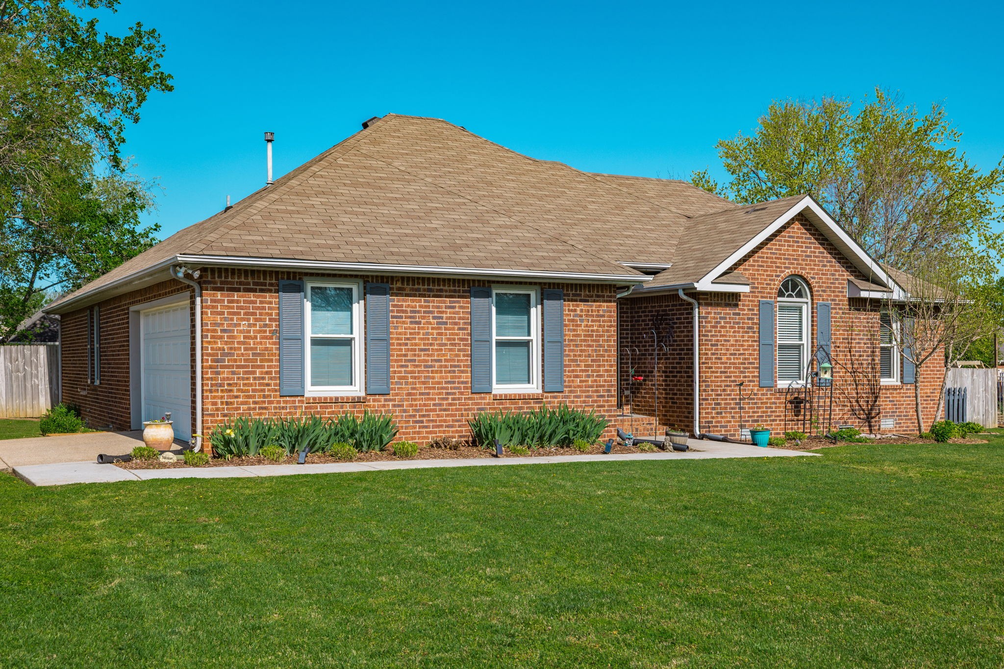 2403 English Hill Dr Property Photo 8