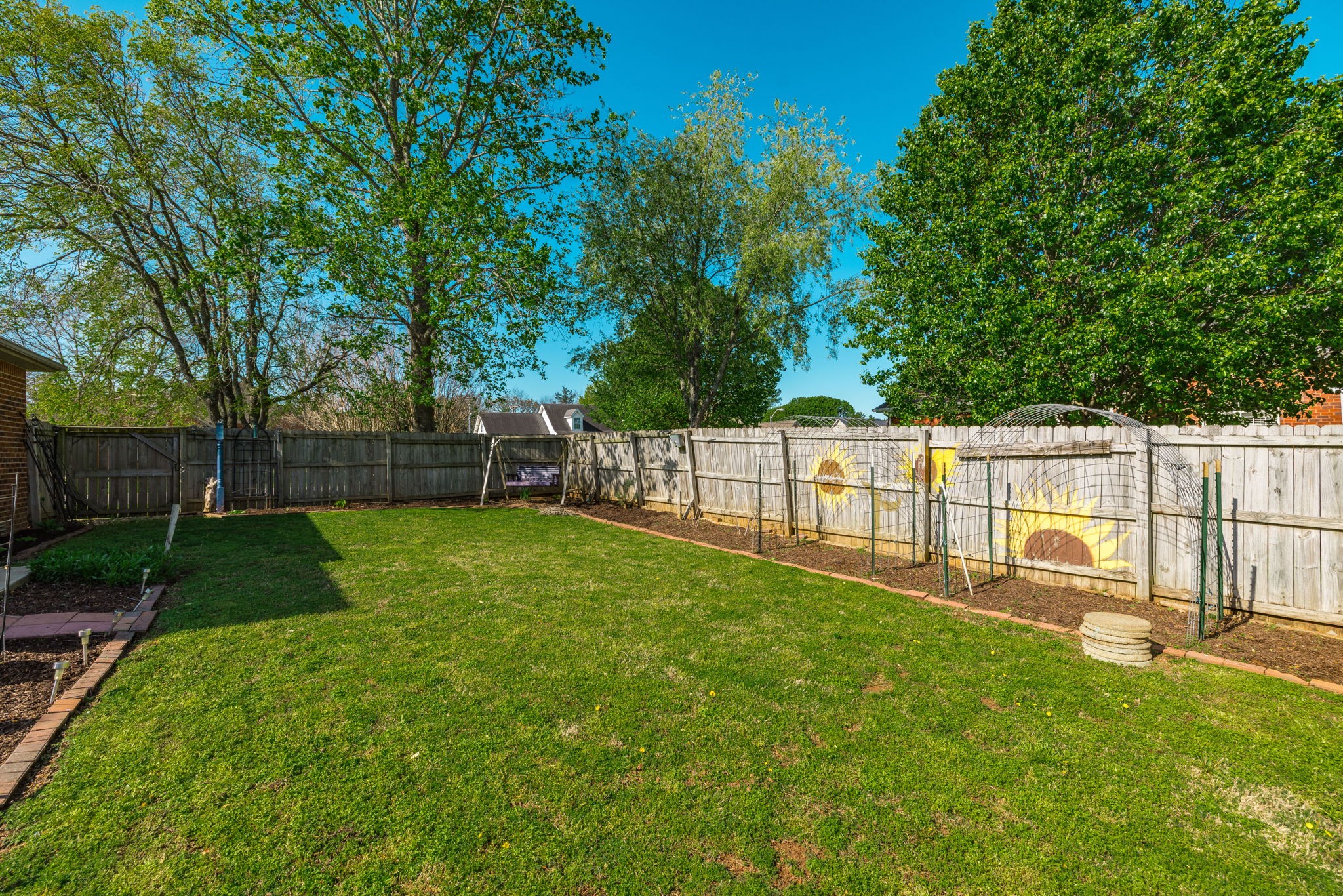 2403 English Hill Dr Property Photo 28