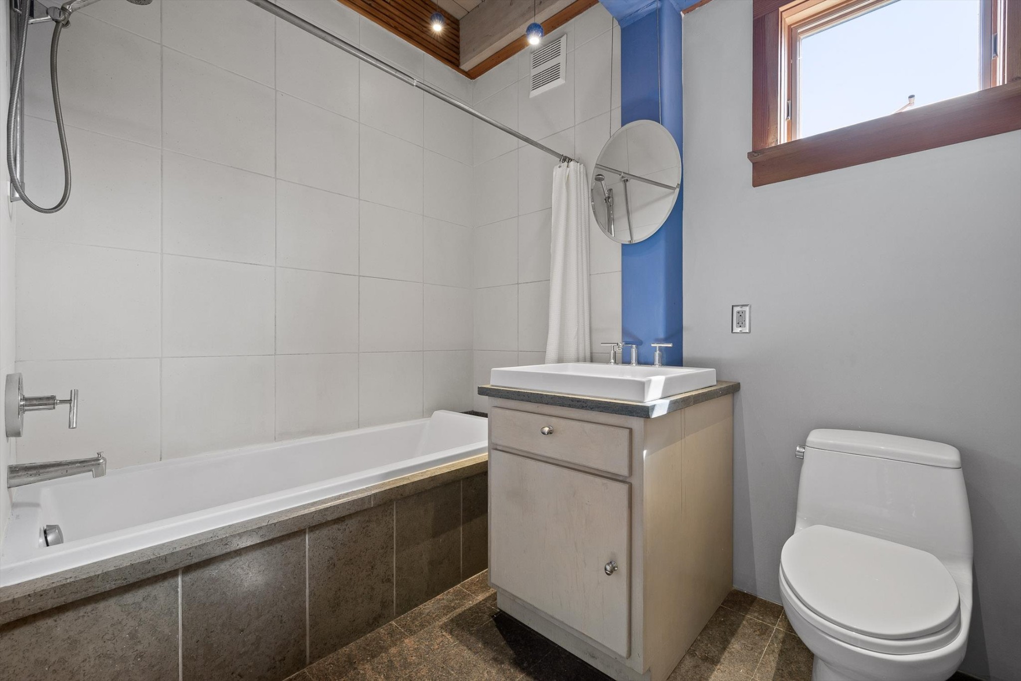 1405 Williams St Property Photo 23