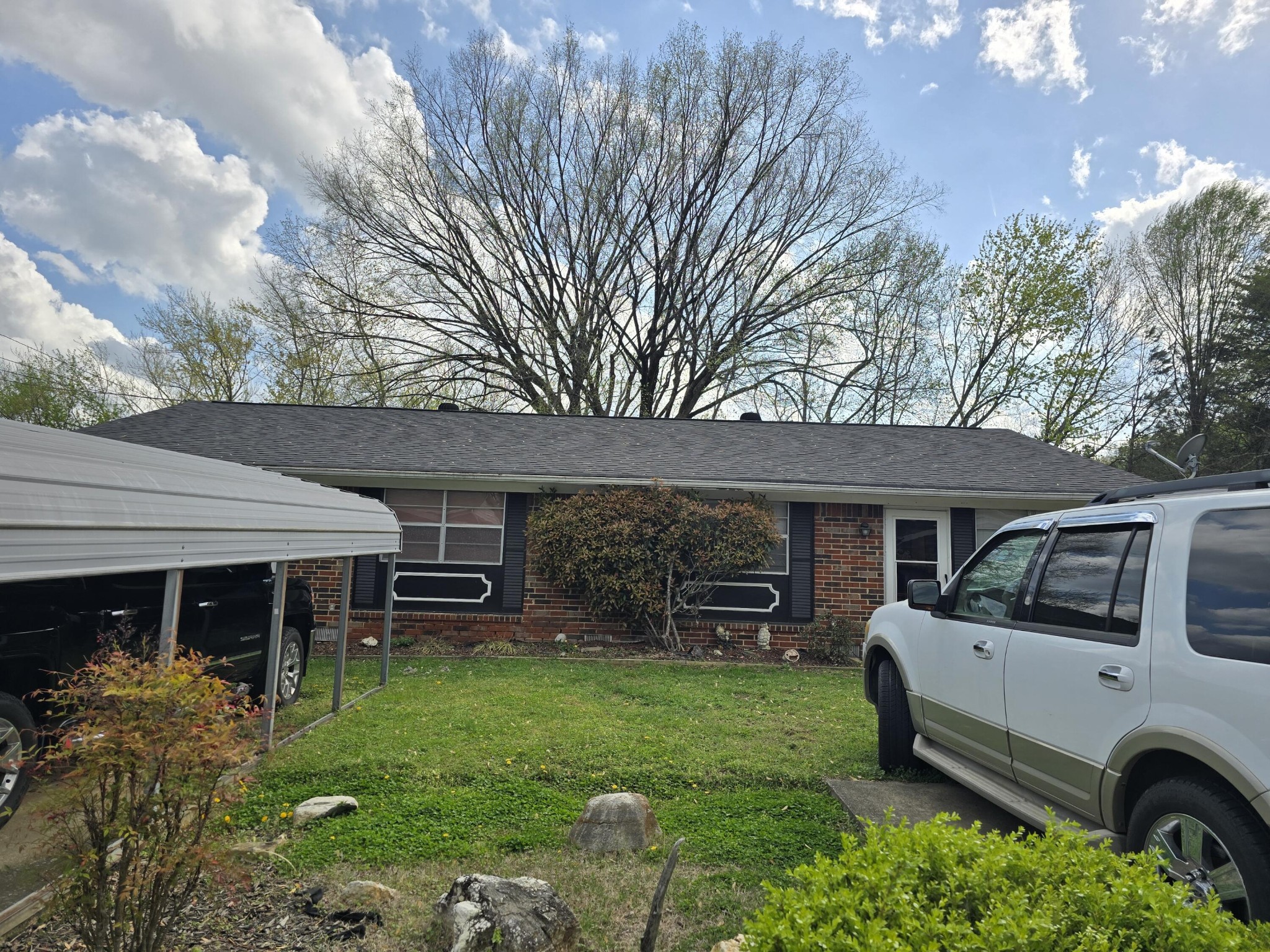 1845 Green Drive, Nw Property Photo