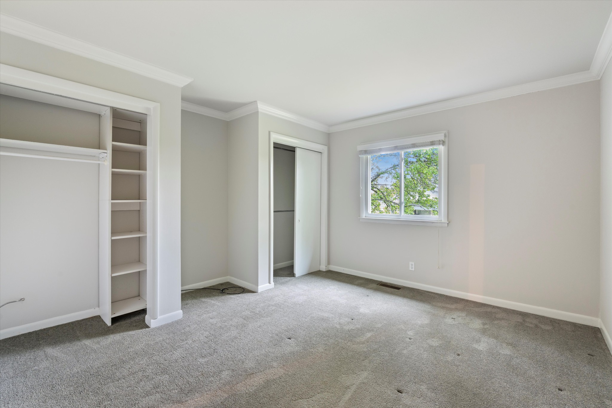 1900 Richard Jones Rd Property Photo 14