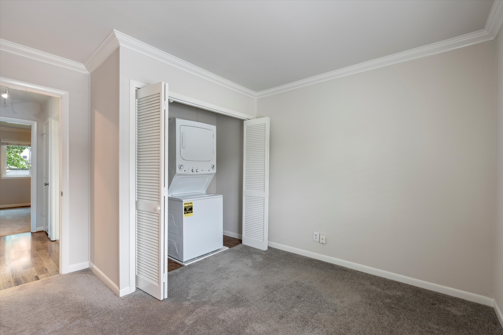 1900 Richard Jones Rd Property Photo 16