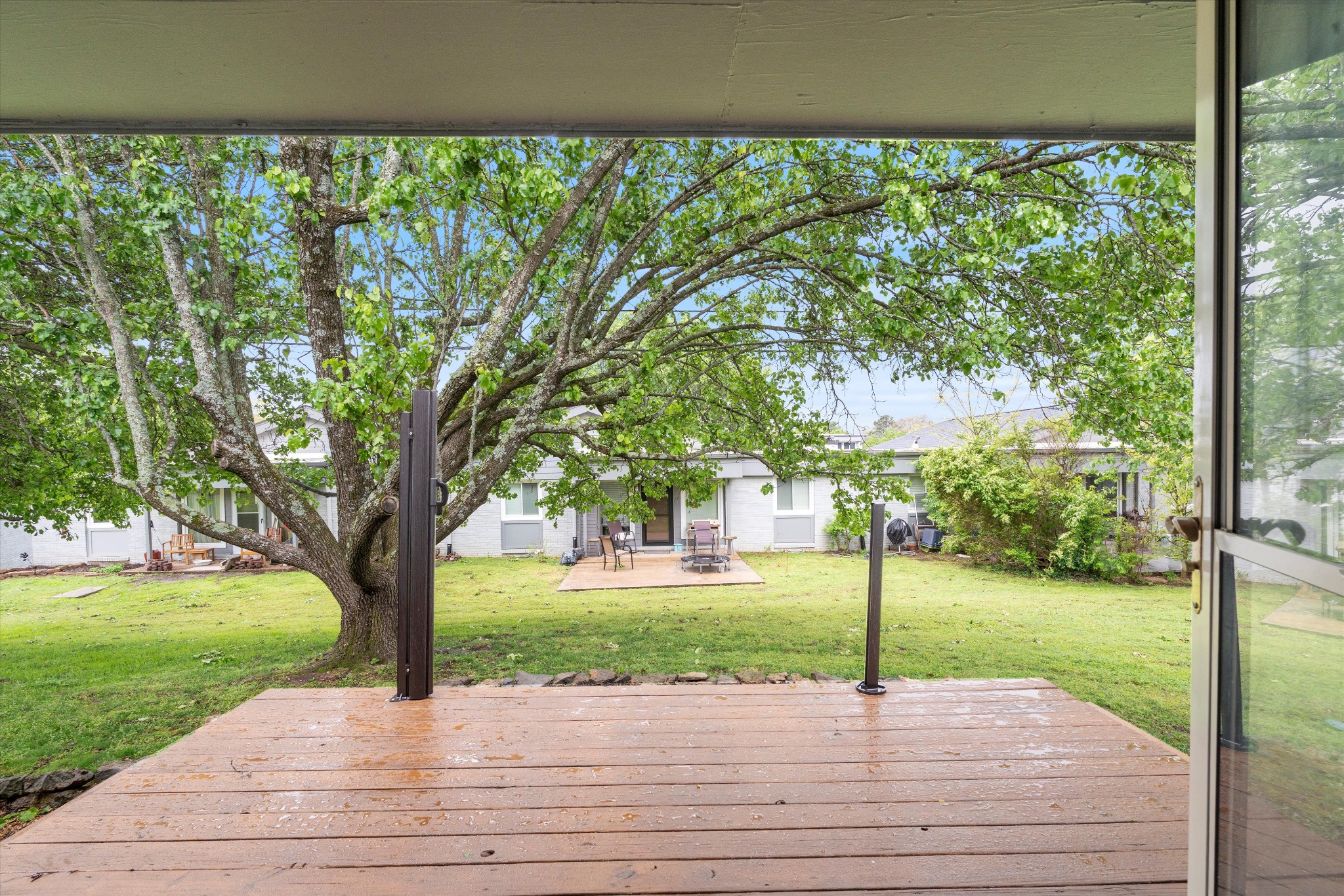 1900 Richard Jones Rd Property Photo 19