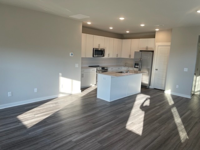2219 Hospitality Ln Property Photo 5