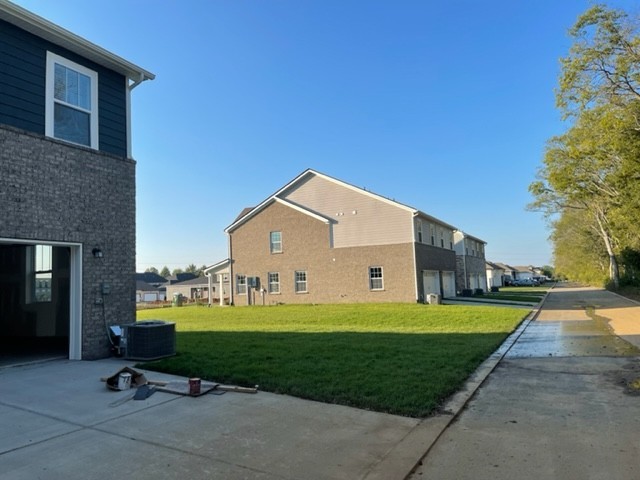 2219 Hospitality Ln Property Photo 32