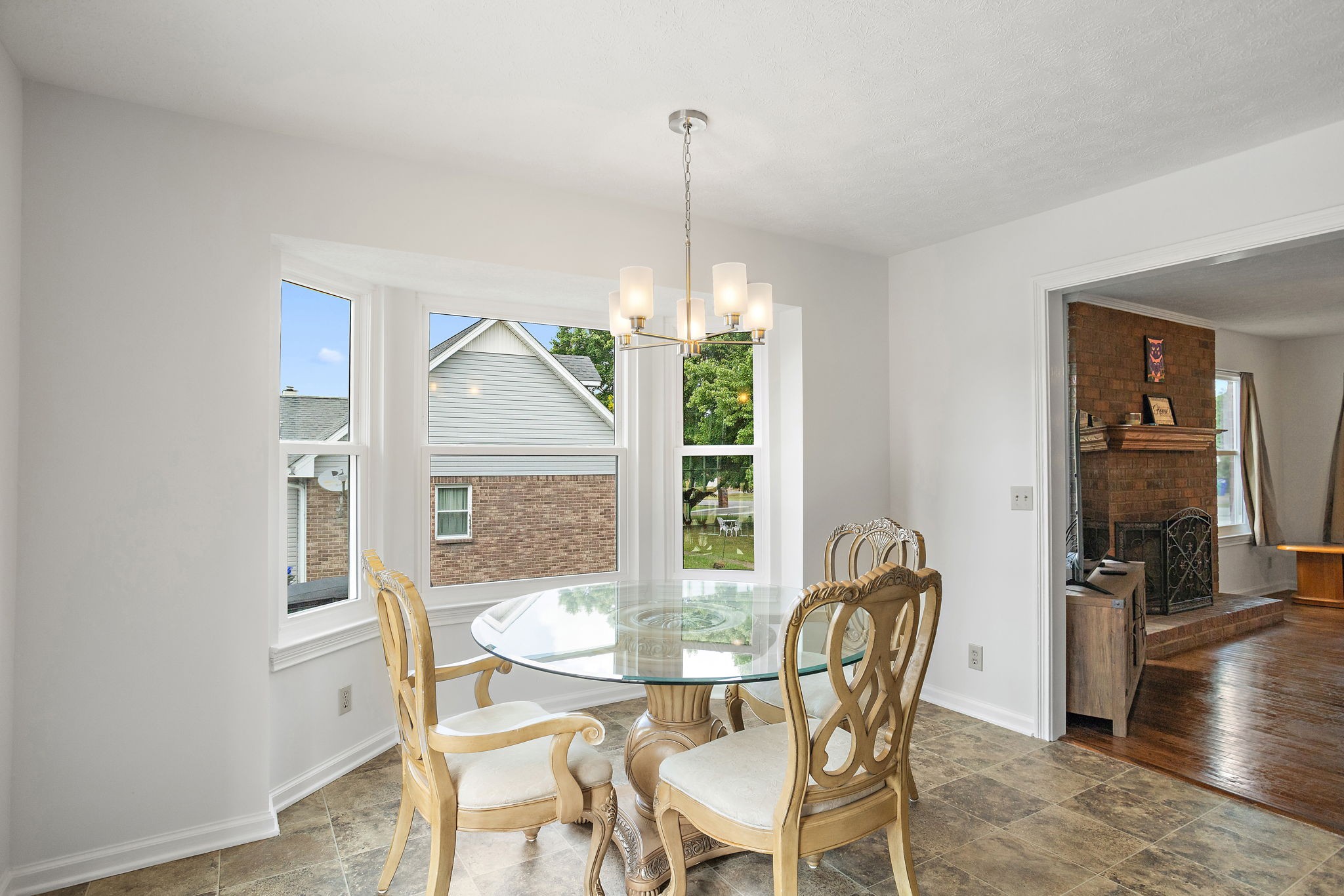 213 Lone Oak Dr Property Photo 13