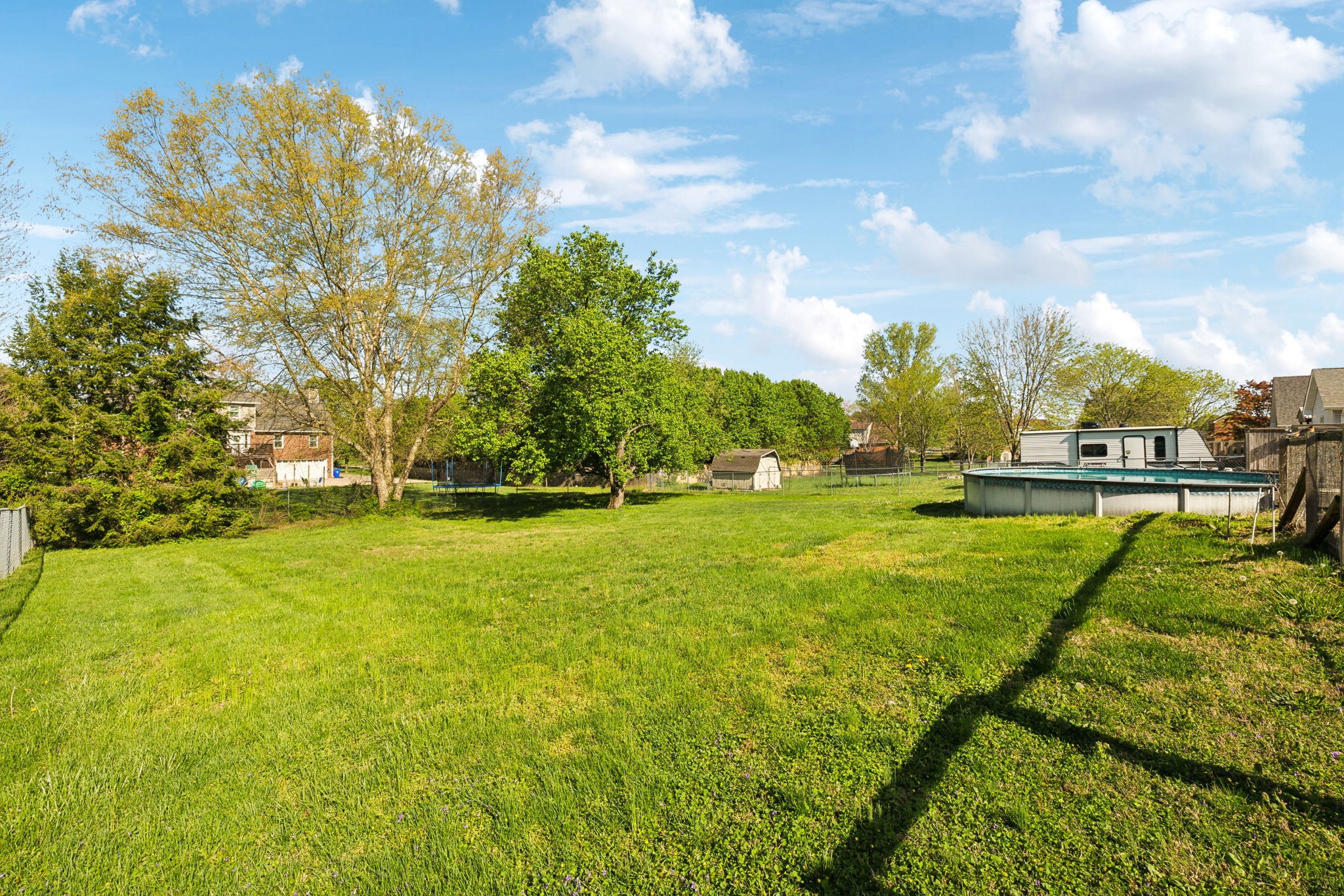 213 Lone Oak Dr Property Photo 38