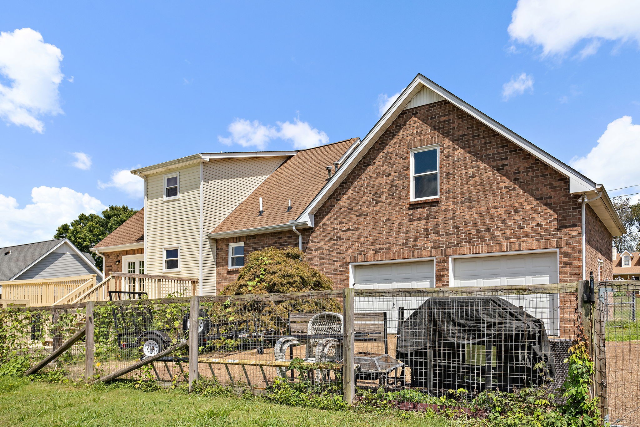 213 Lone Oak Dr Property Photo 40