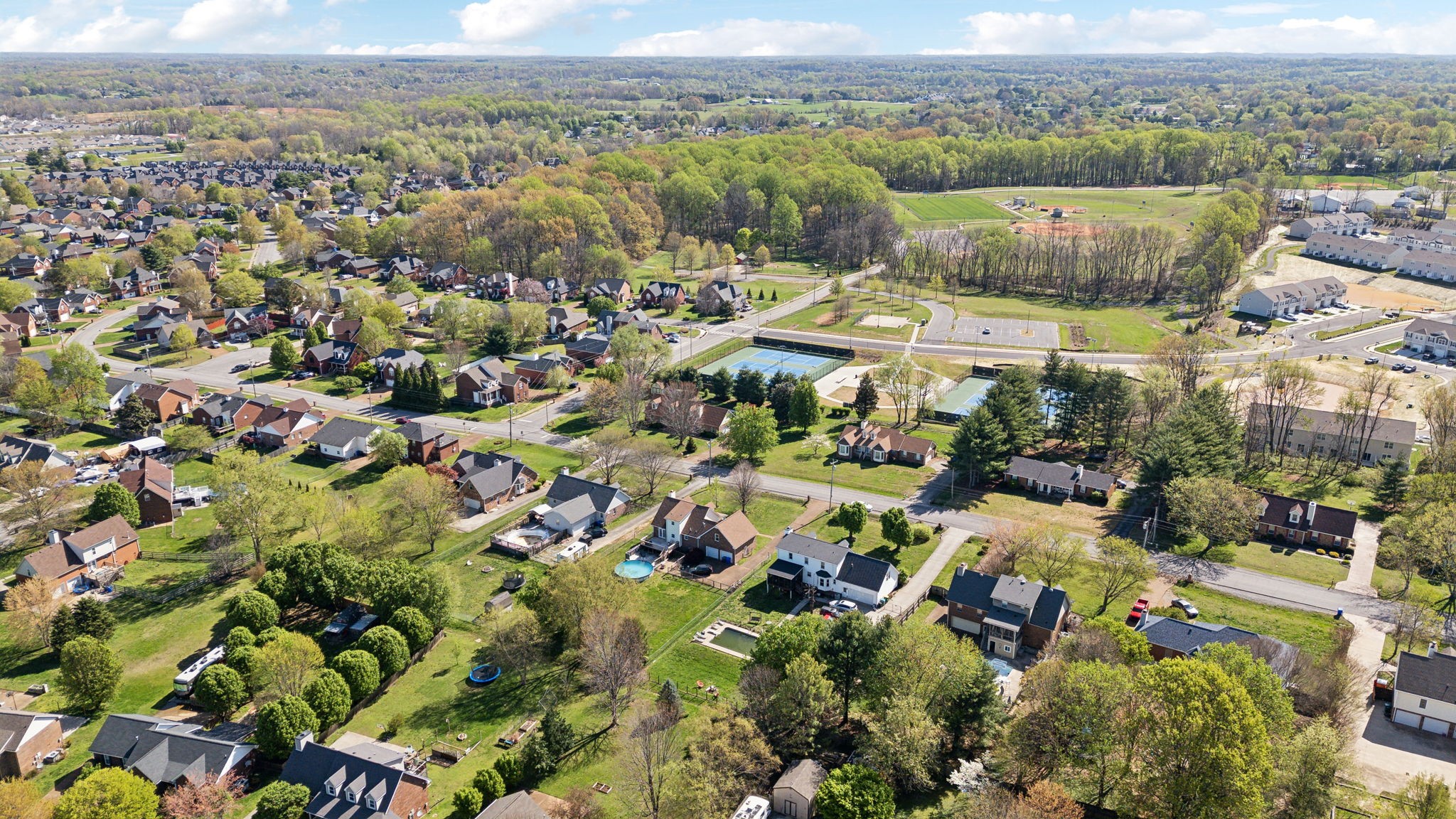 213 Lone Oak Dr Property Photo 52