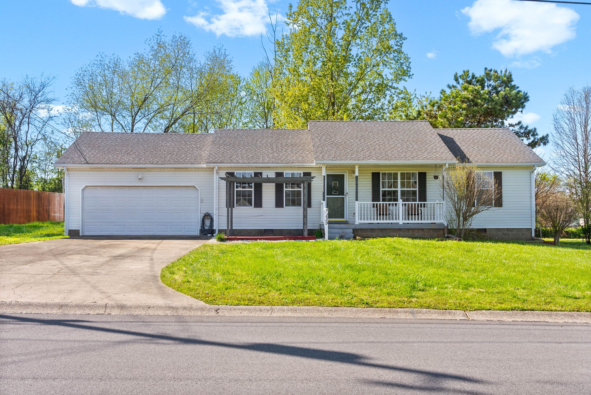 239 Golden Pond Ave Property Photo