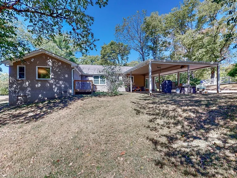 6705 Fleetwood Dr Property Photo 13