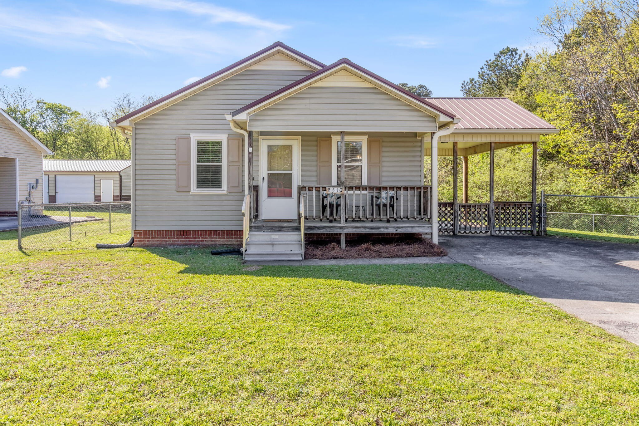 2510 Rogers Drive, Se Property Photo