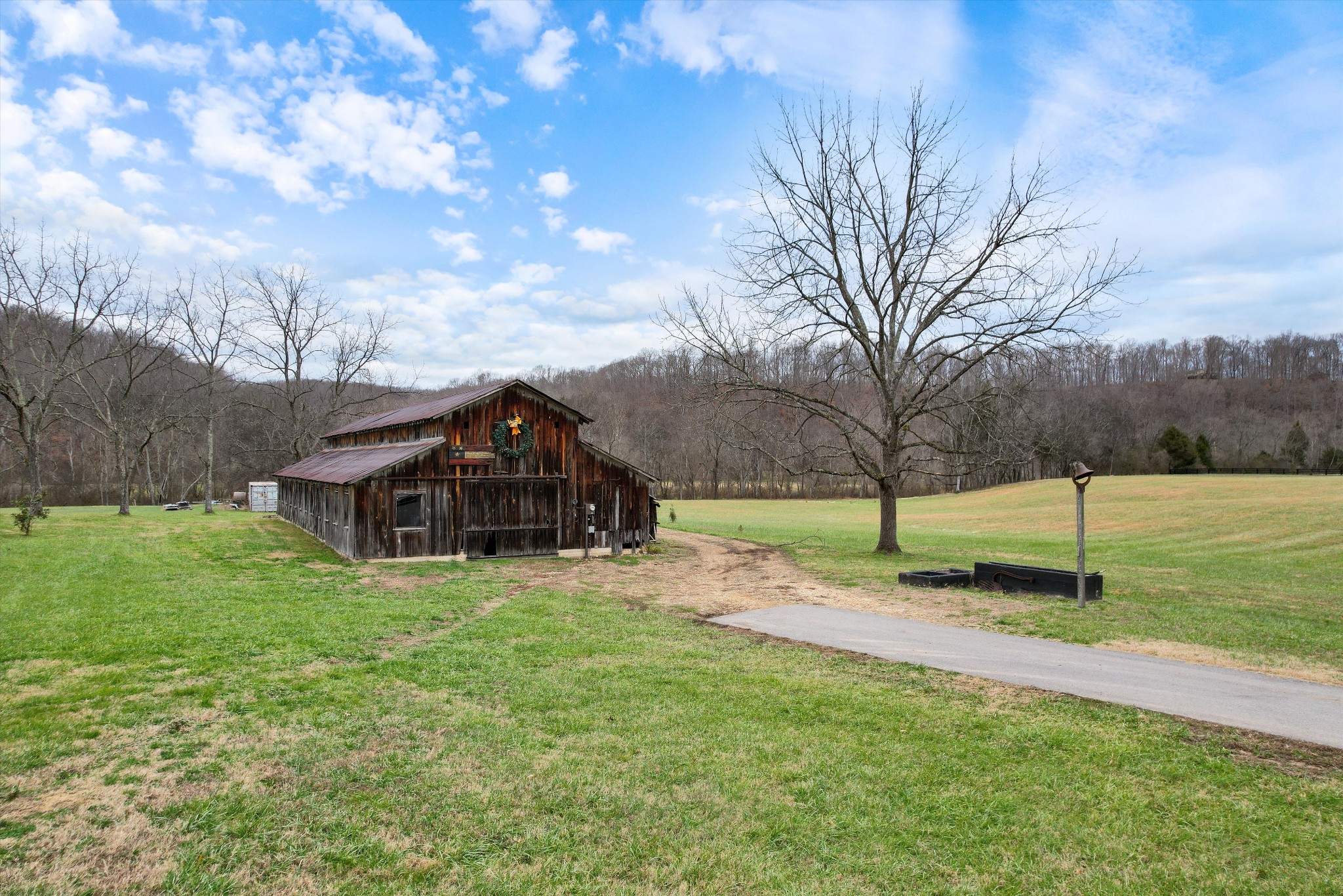 5285 Old Harding Road Property Photo 4