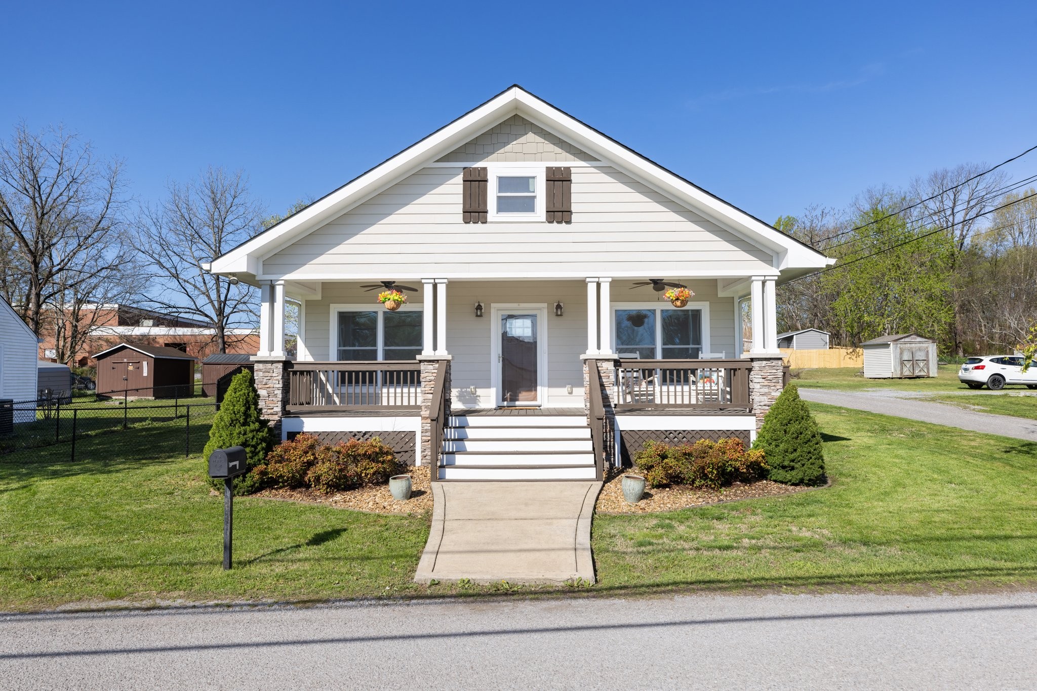 140 Cornwell Ave Property Photo