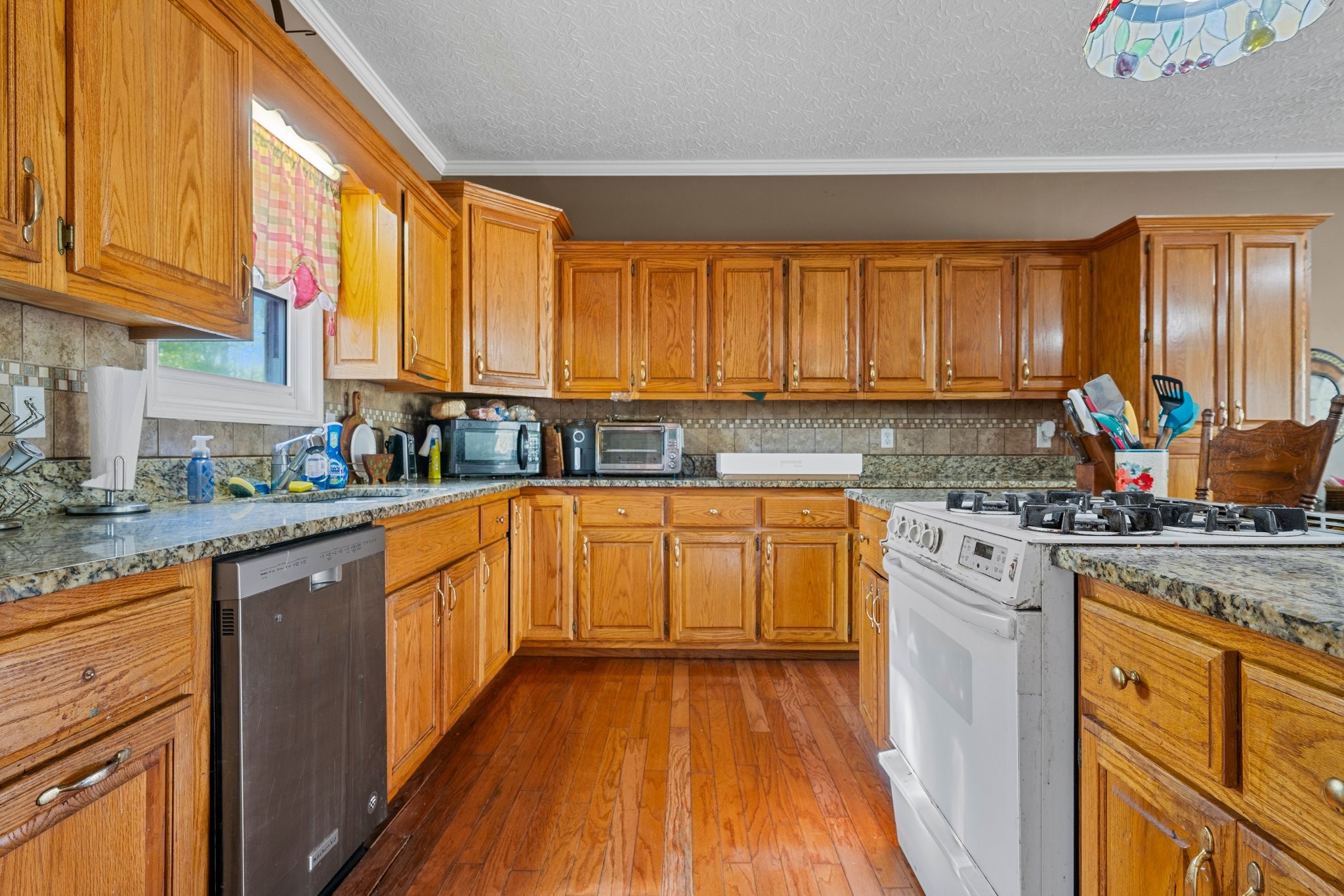 193 E Biggs Rd Property Photo 8