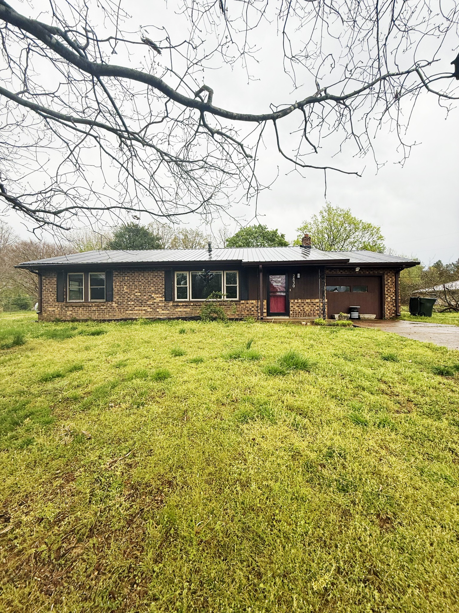 2830 Hillcrest Dr Property Photo
