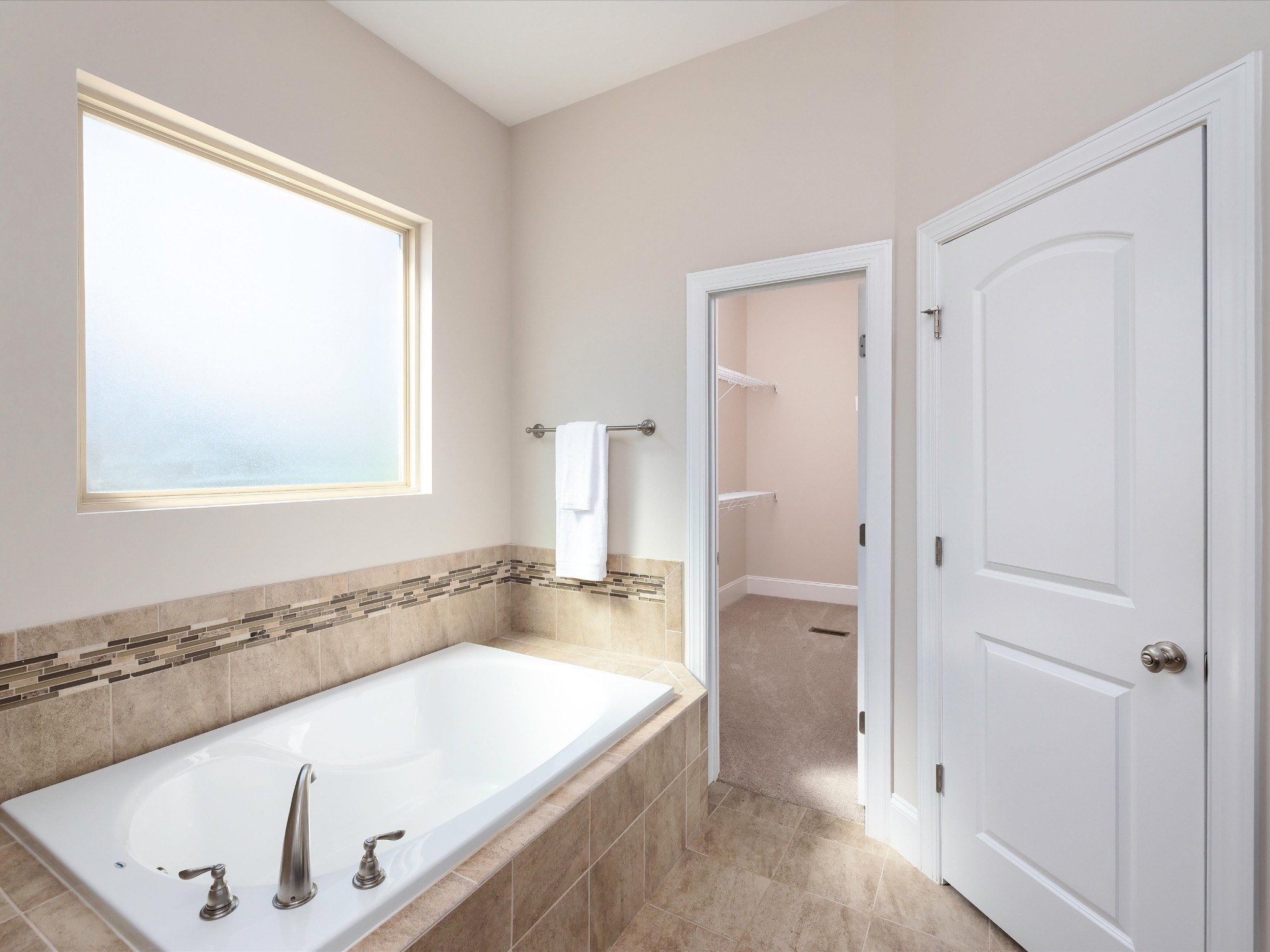 3181 Appian Way Property Photo 25