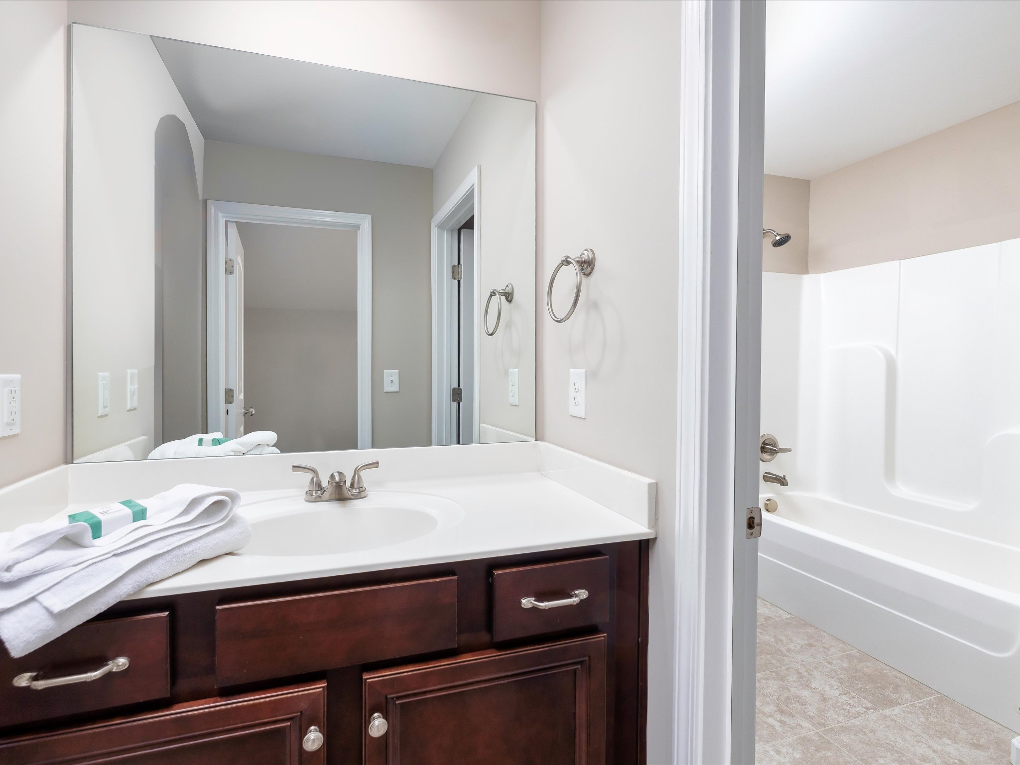 3181 Appian Way Property Photo 37