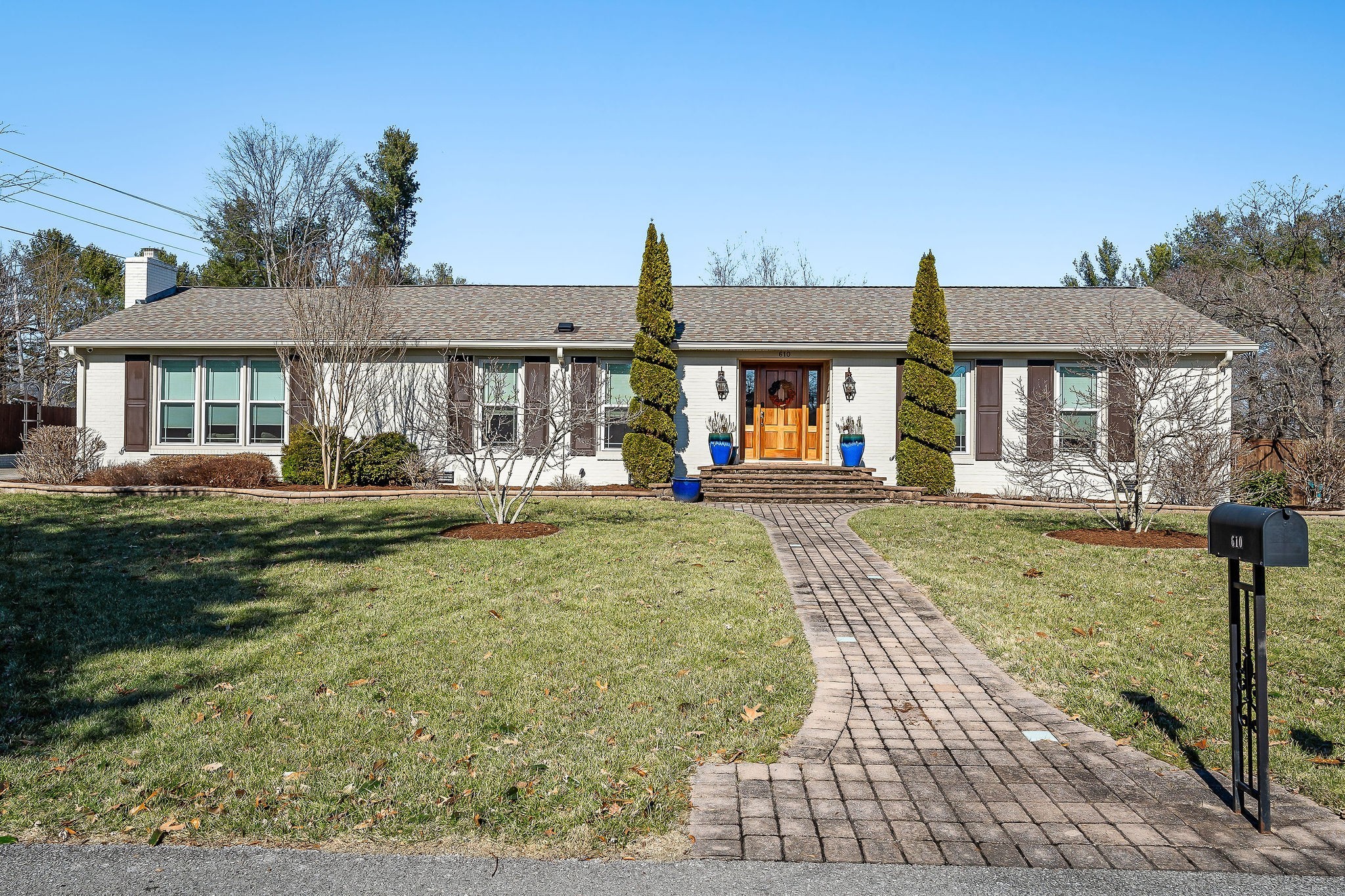 610 Early Ln Property Photo 2