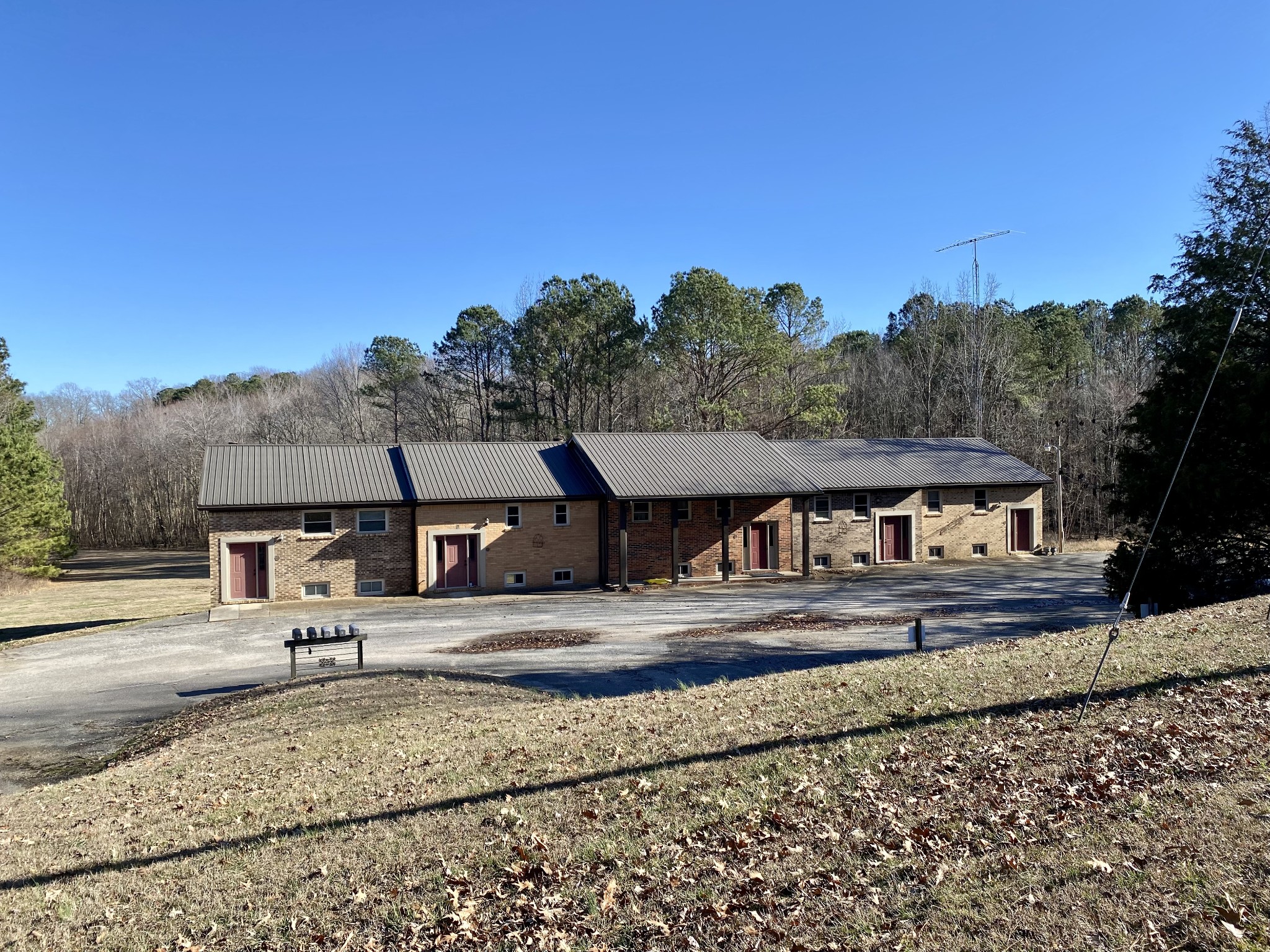 Springville Real Estate Listings Main Image