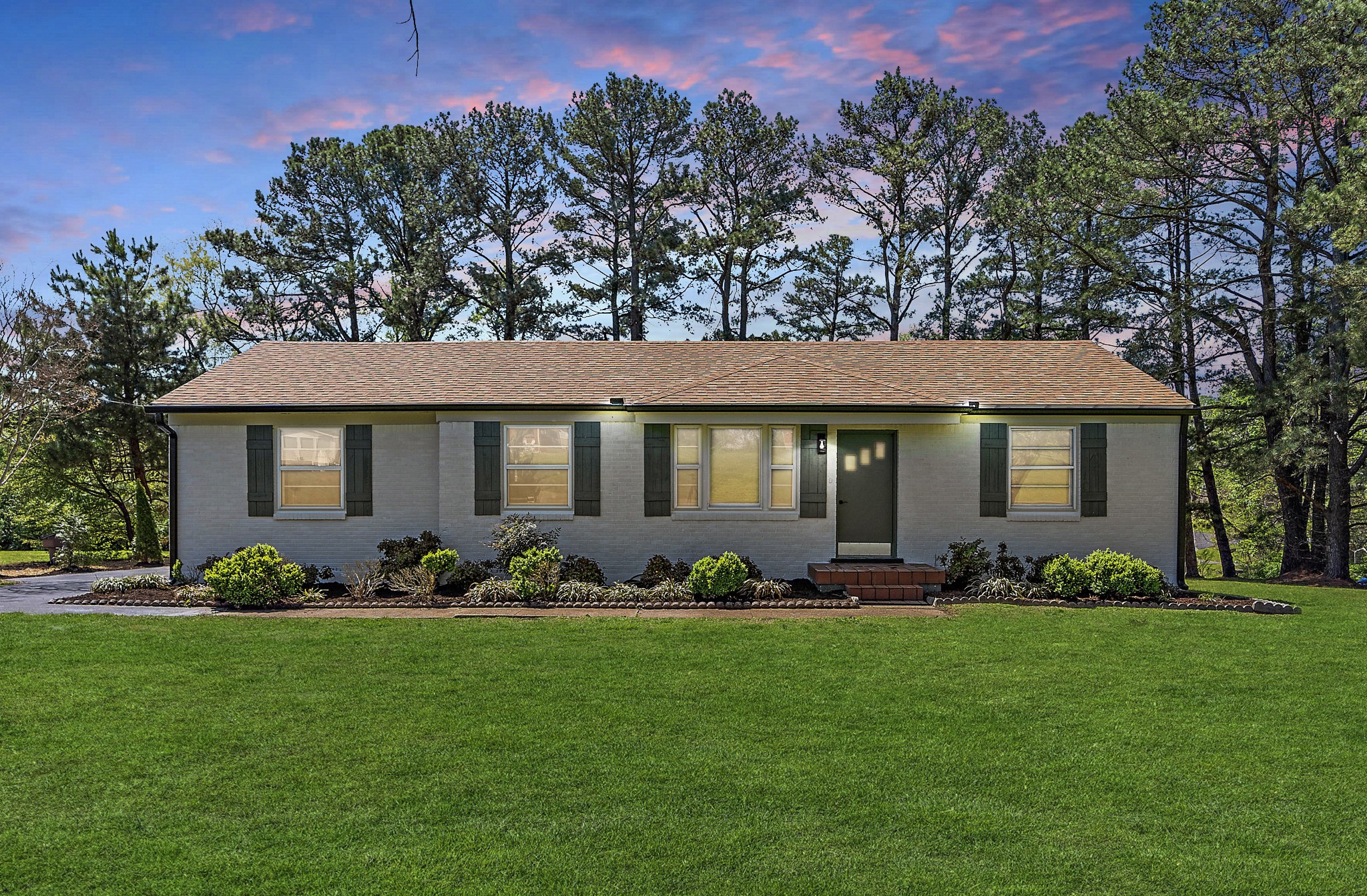 205 Luna Dr Property Photo 1