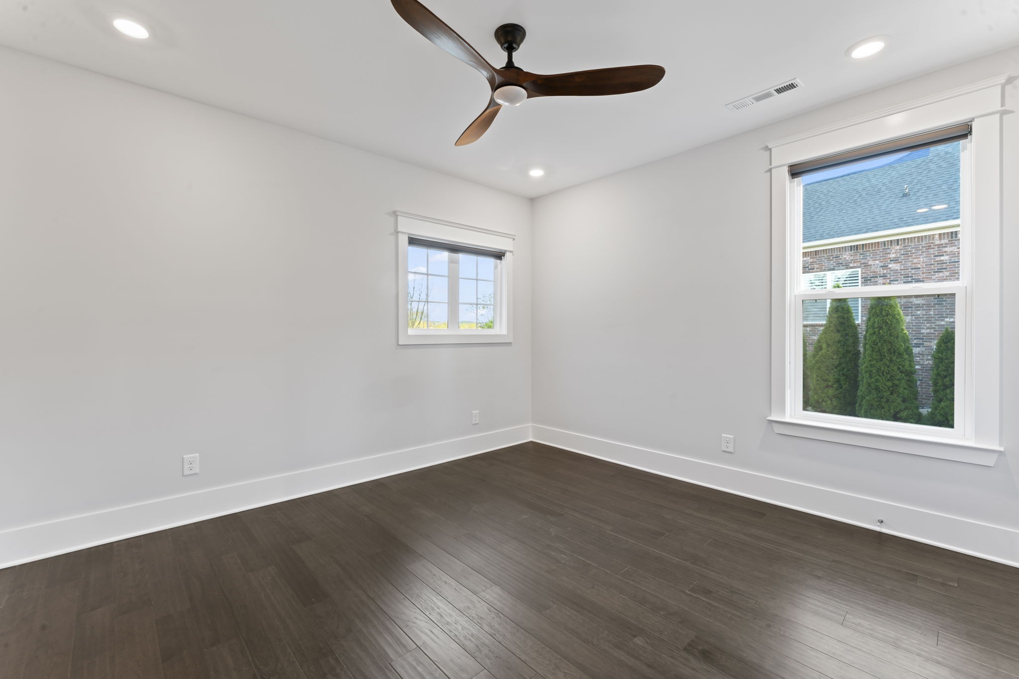 130 Brooksbank Dr Property Photo 40