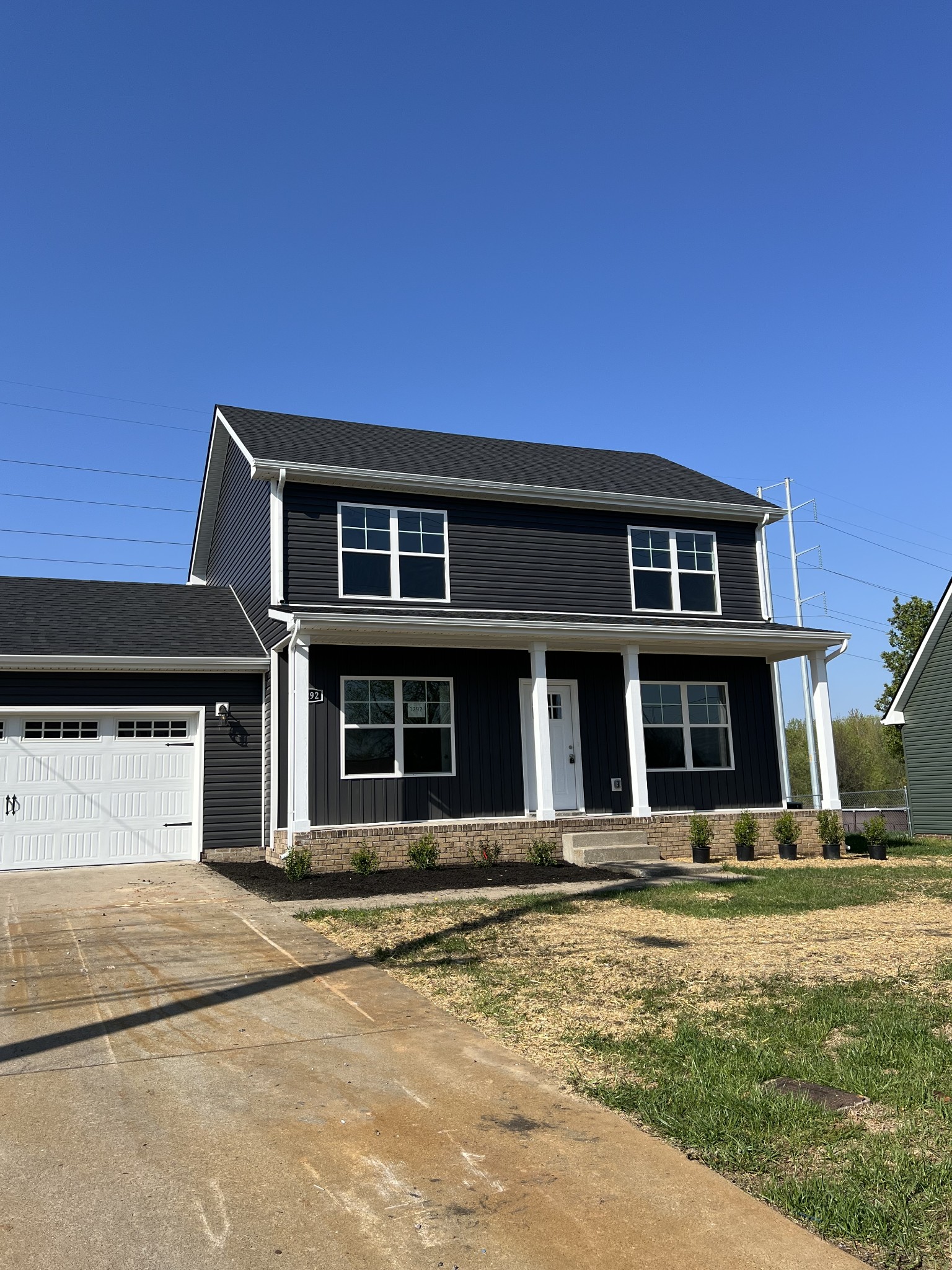 1292 Archwood Dr Property Photo 4