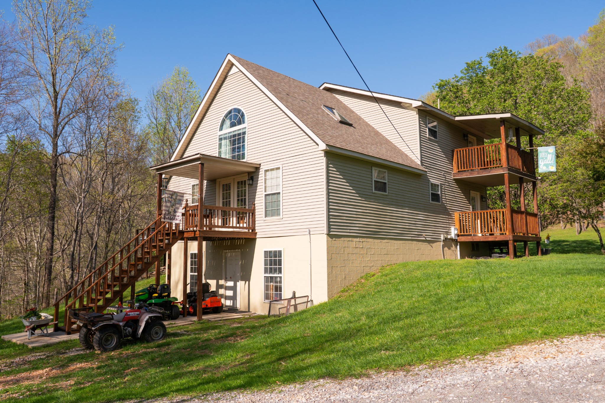 2673 Flynns Creek Rd Property Photo 35