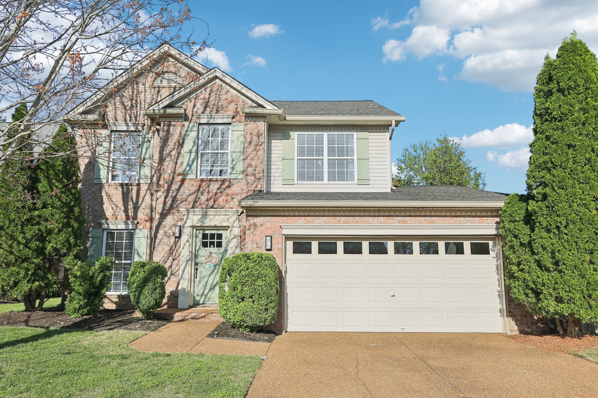 245 Wisteria Dr Property Photo 1