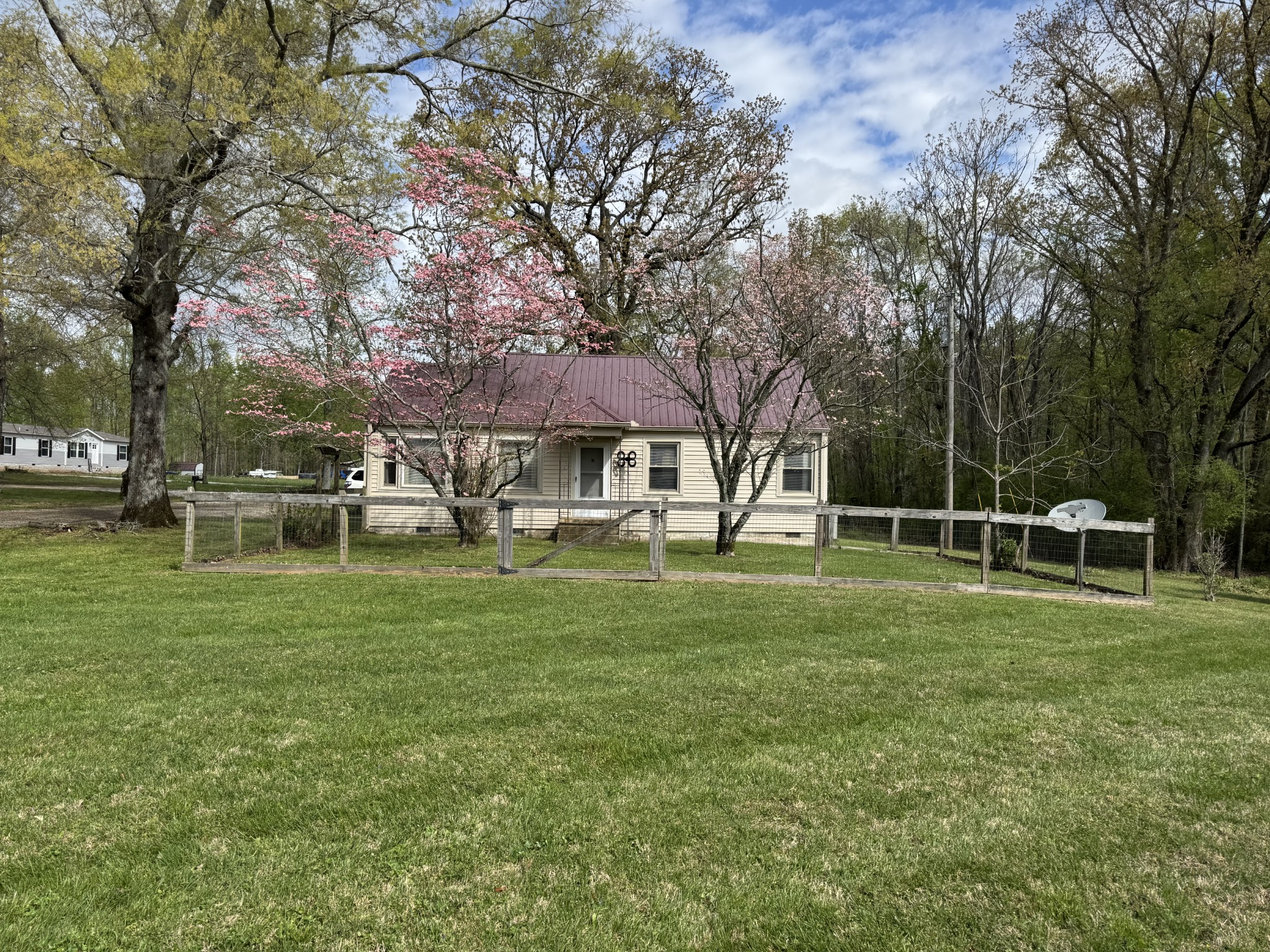 42 Kitchen Hollow Rd Property Photo