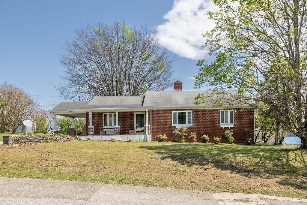 303 Elm Ave Property Photo