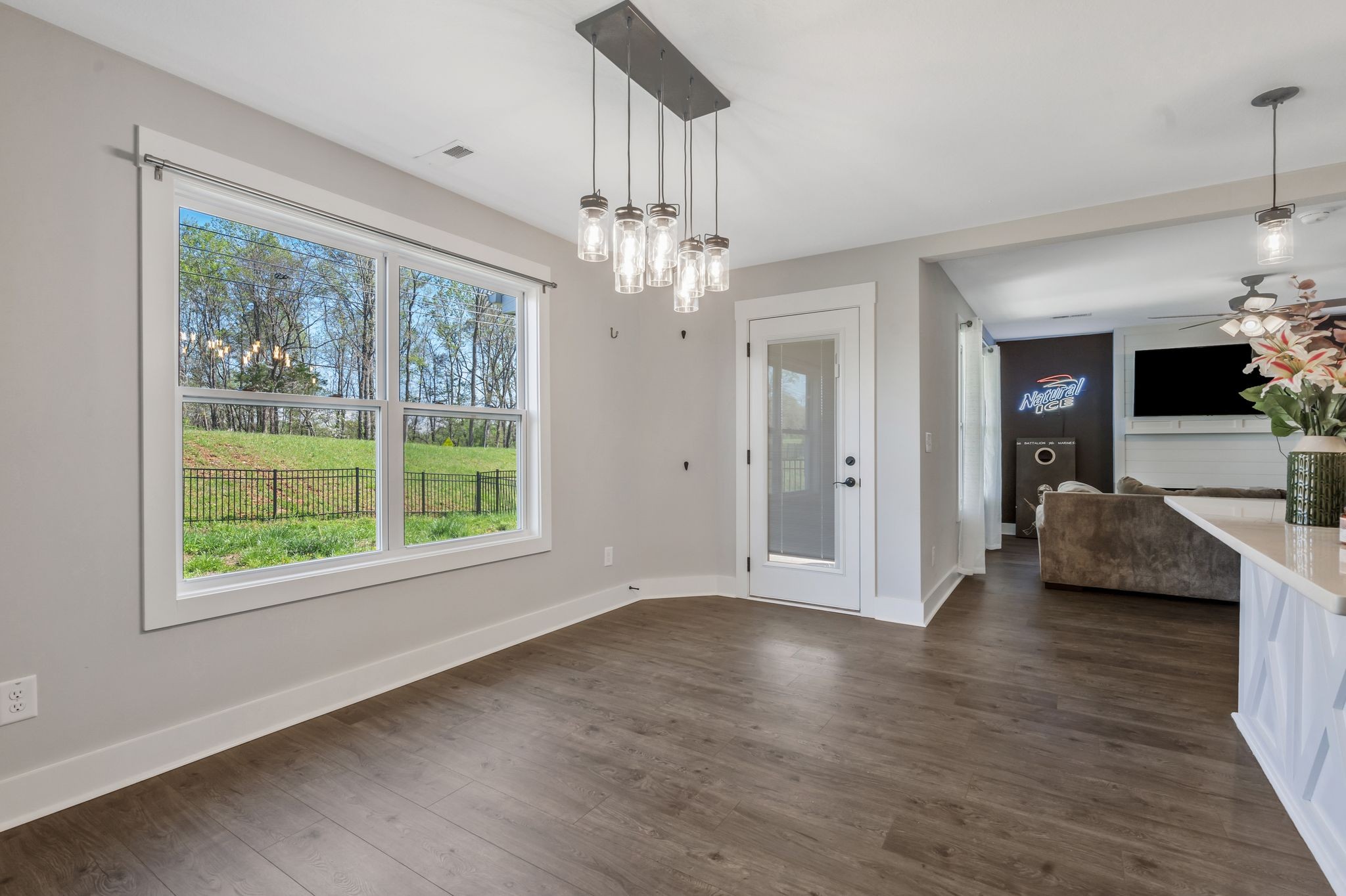 786 Limestone Way Property Photo 12