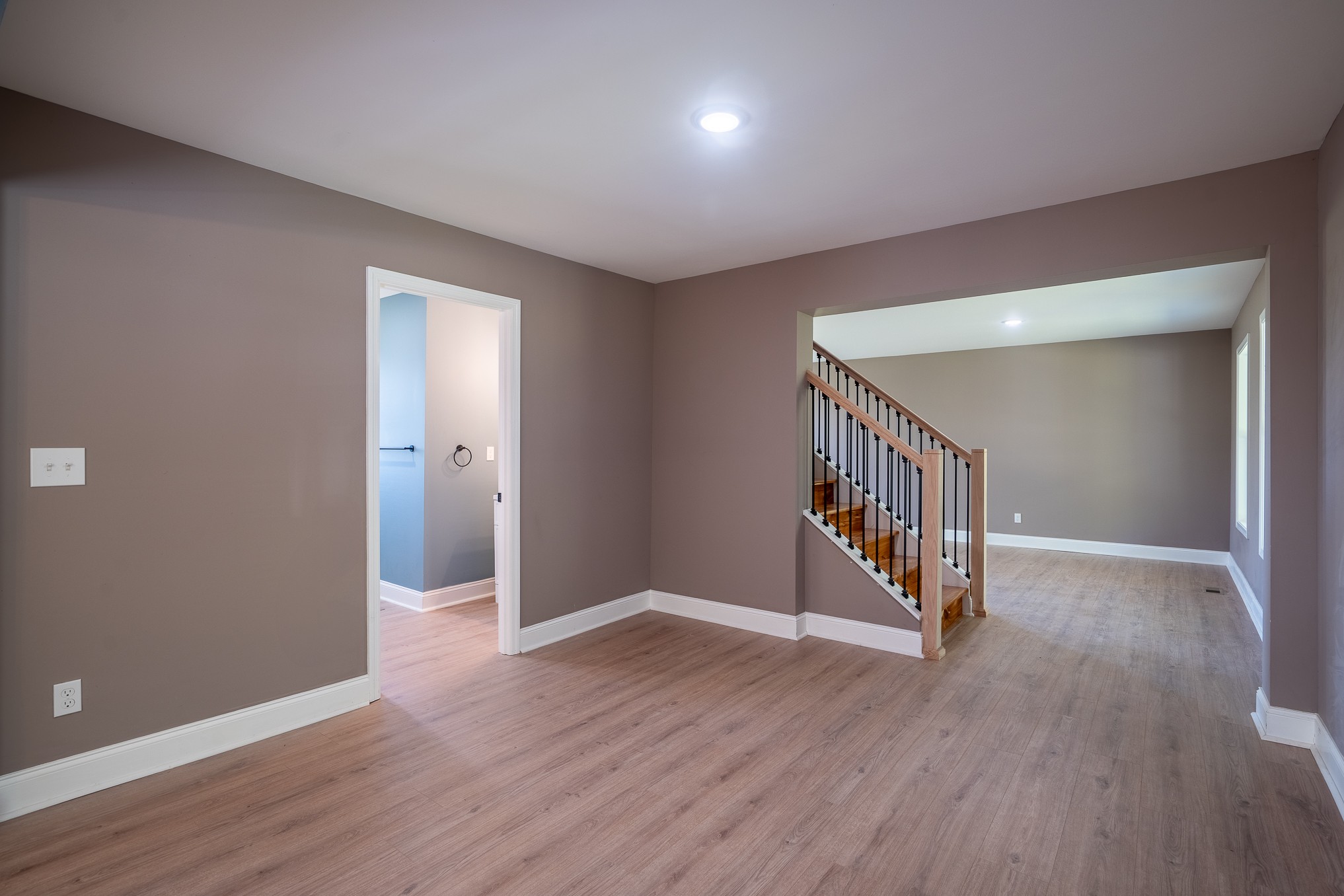 50 Kelton Rd Property Photo 16