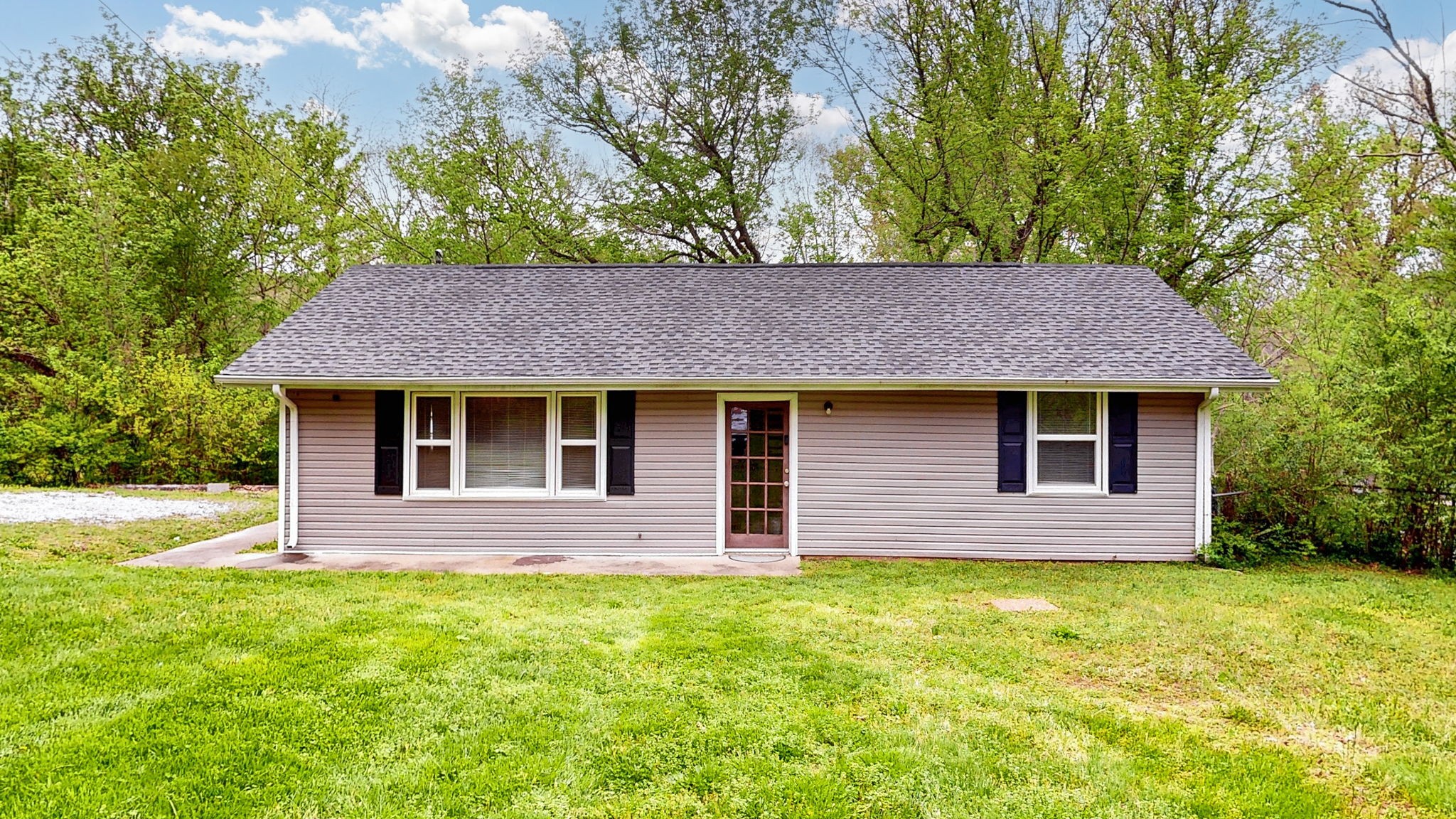 662 Briarwood Rd Property Photo 1
