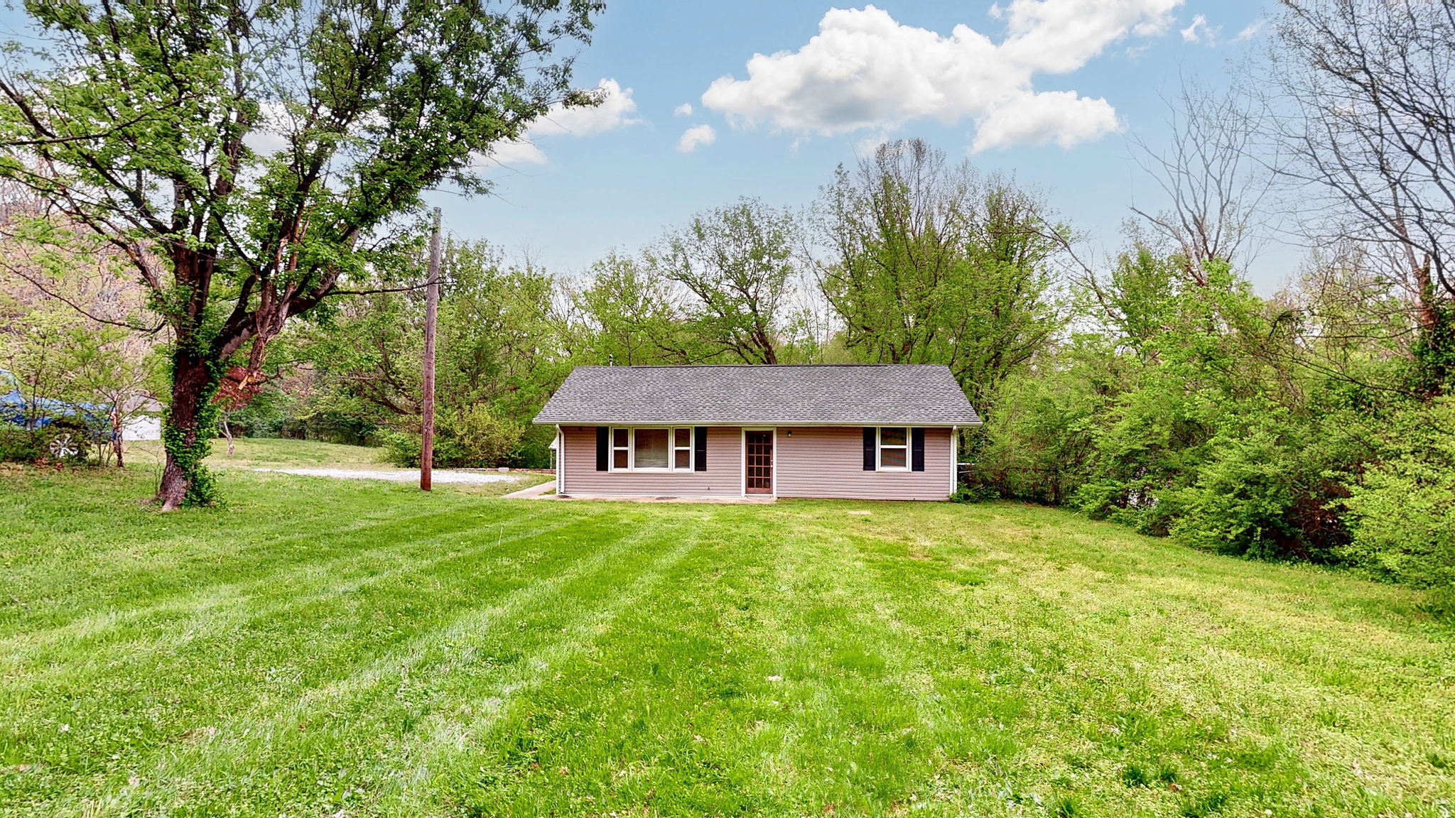662 Briarwood Rd Property Photo 2