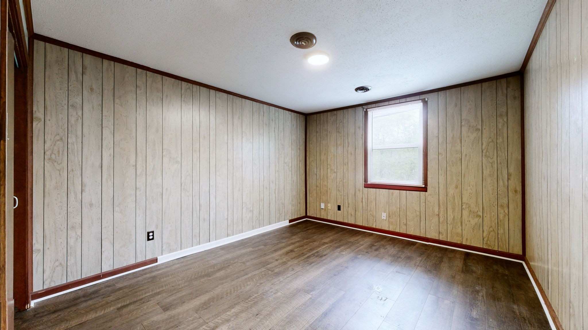 662 Briarwood Rd Property Photo 11