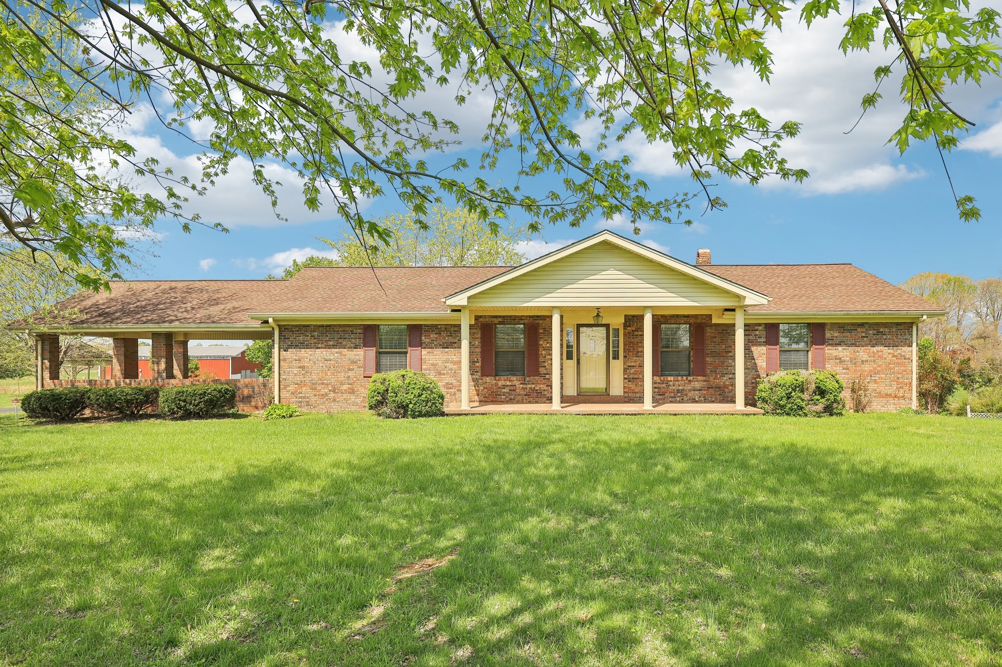 5245 Galen Rd Property Photo