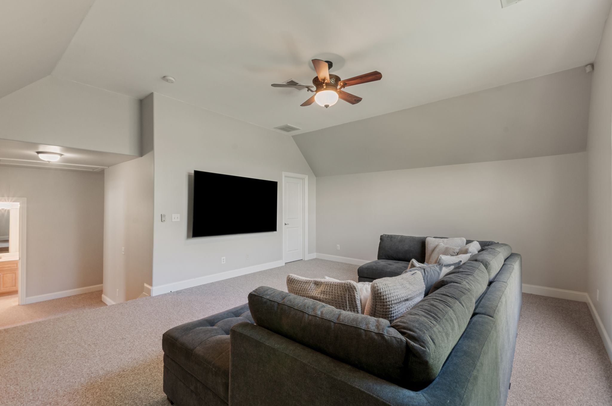 545 Summit Oaks Ct Property Photo 47