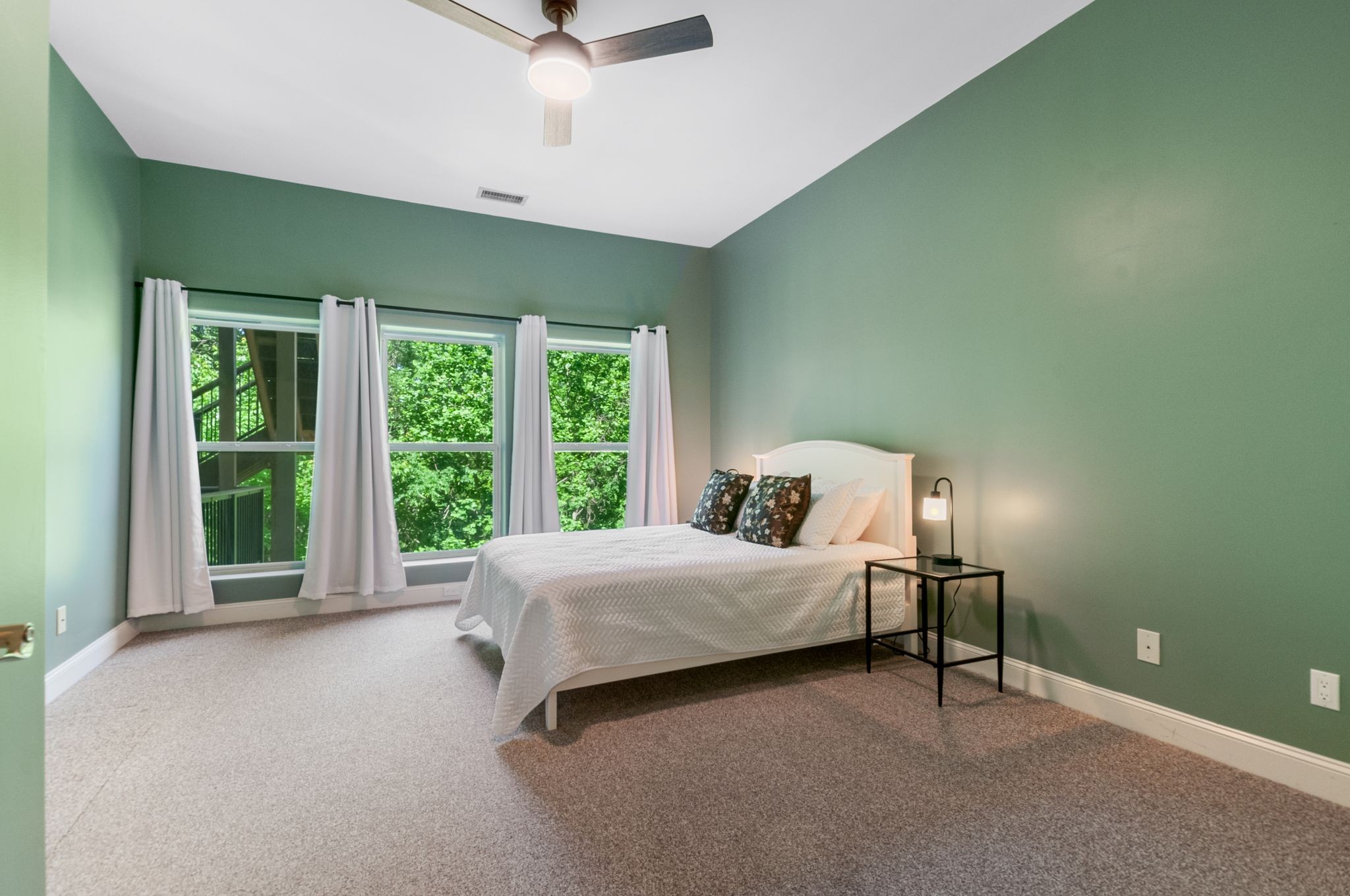 545 Summit Oaks Ct Property Photo 56