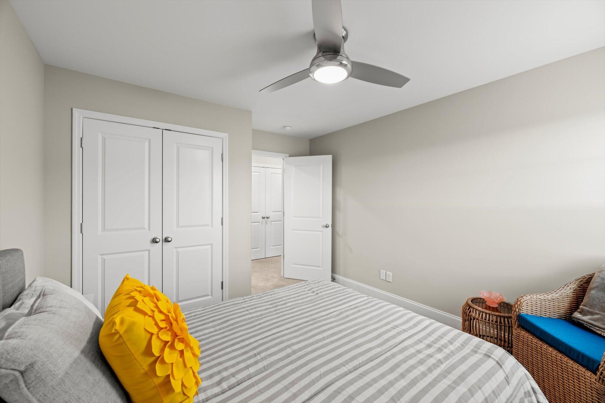 595 Bellingham Drive, Ne Property Photo 18