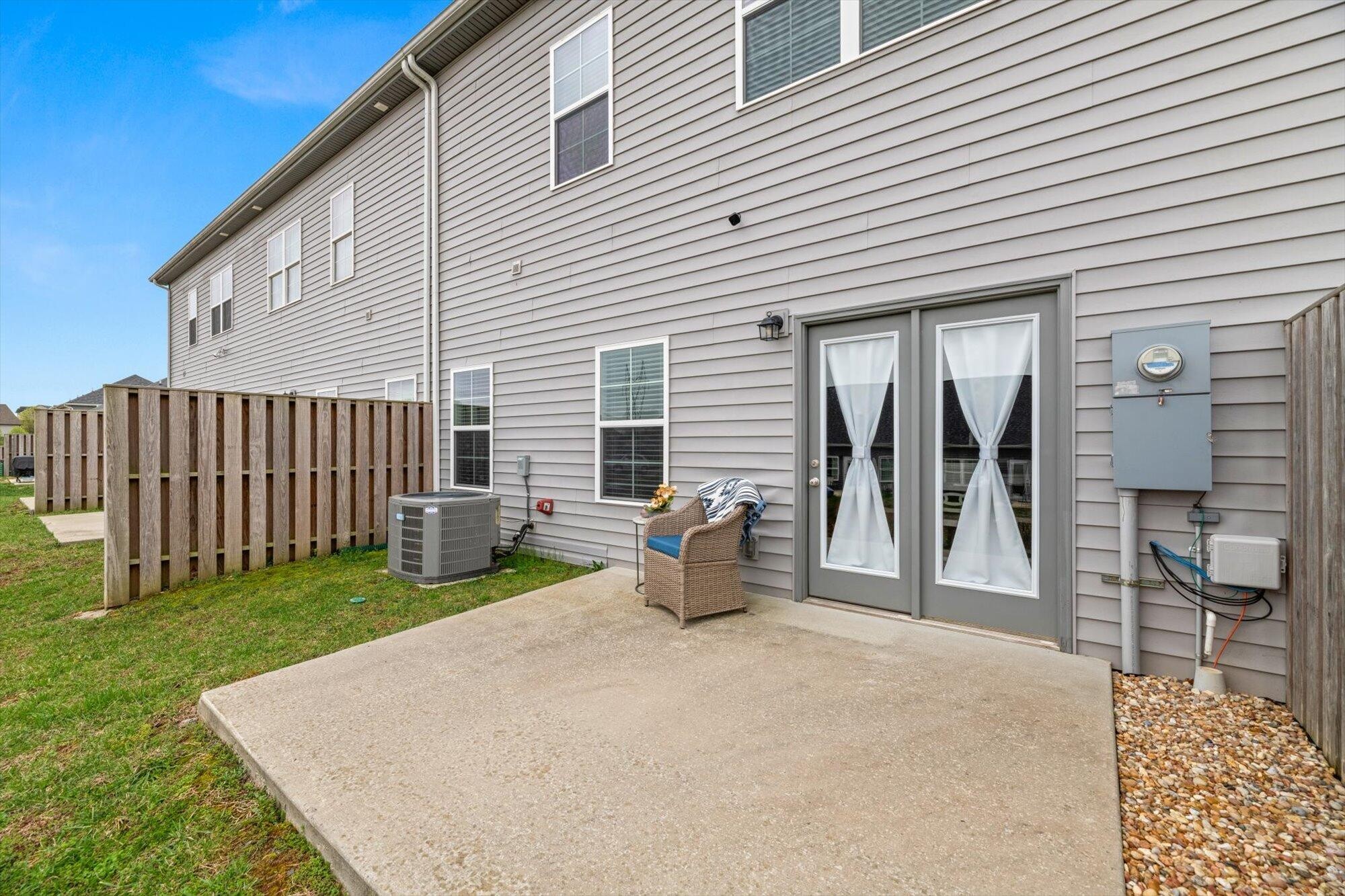 595 Bellingham Drive, Ne Property Photo 25