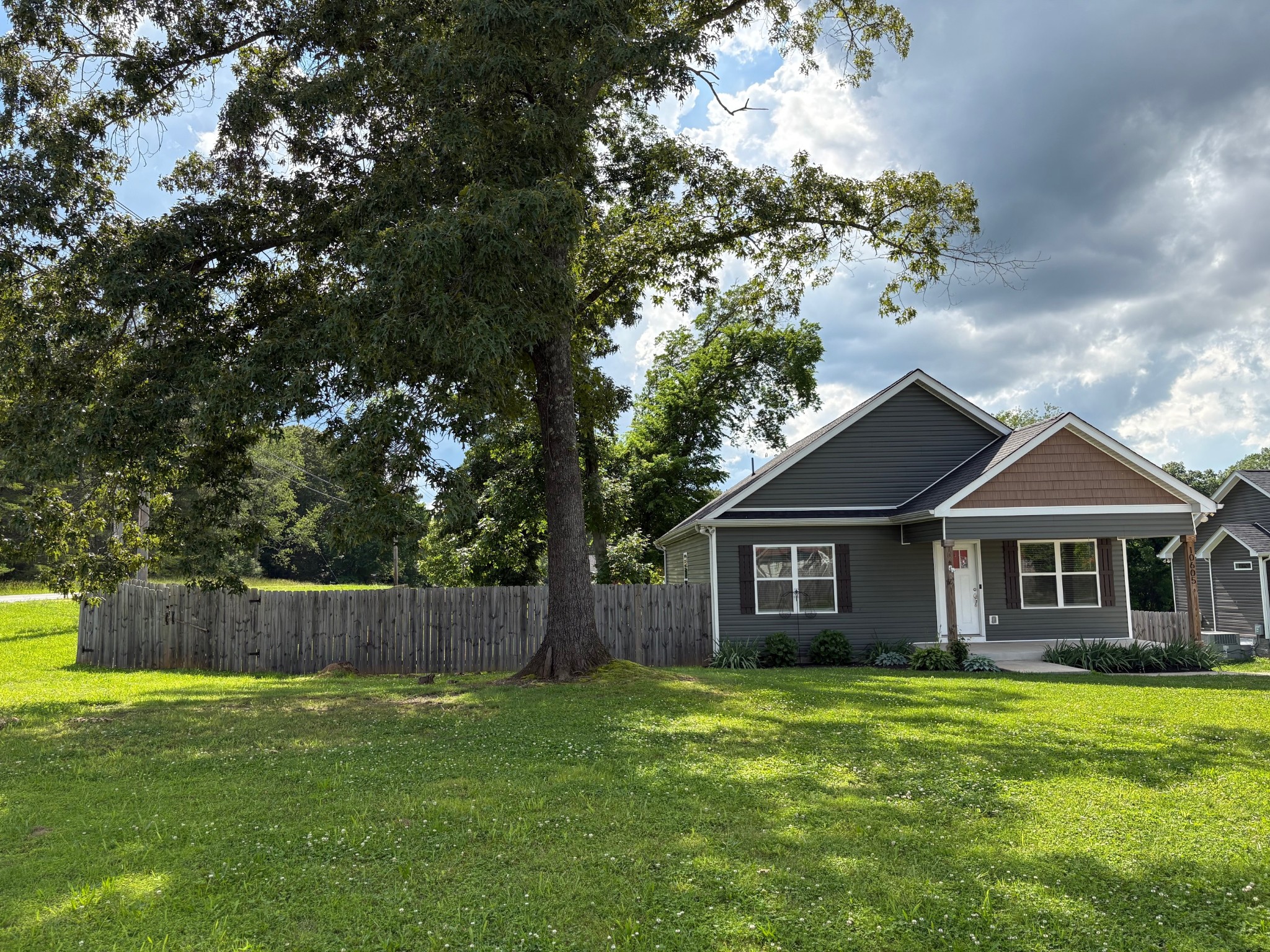 10605 Tidwell Loop Property Photo 1