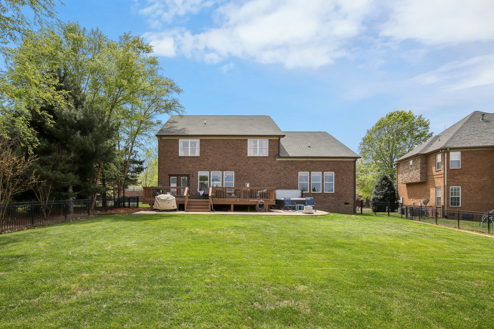 1702 Stoney Hill Ln Property Photo 8