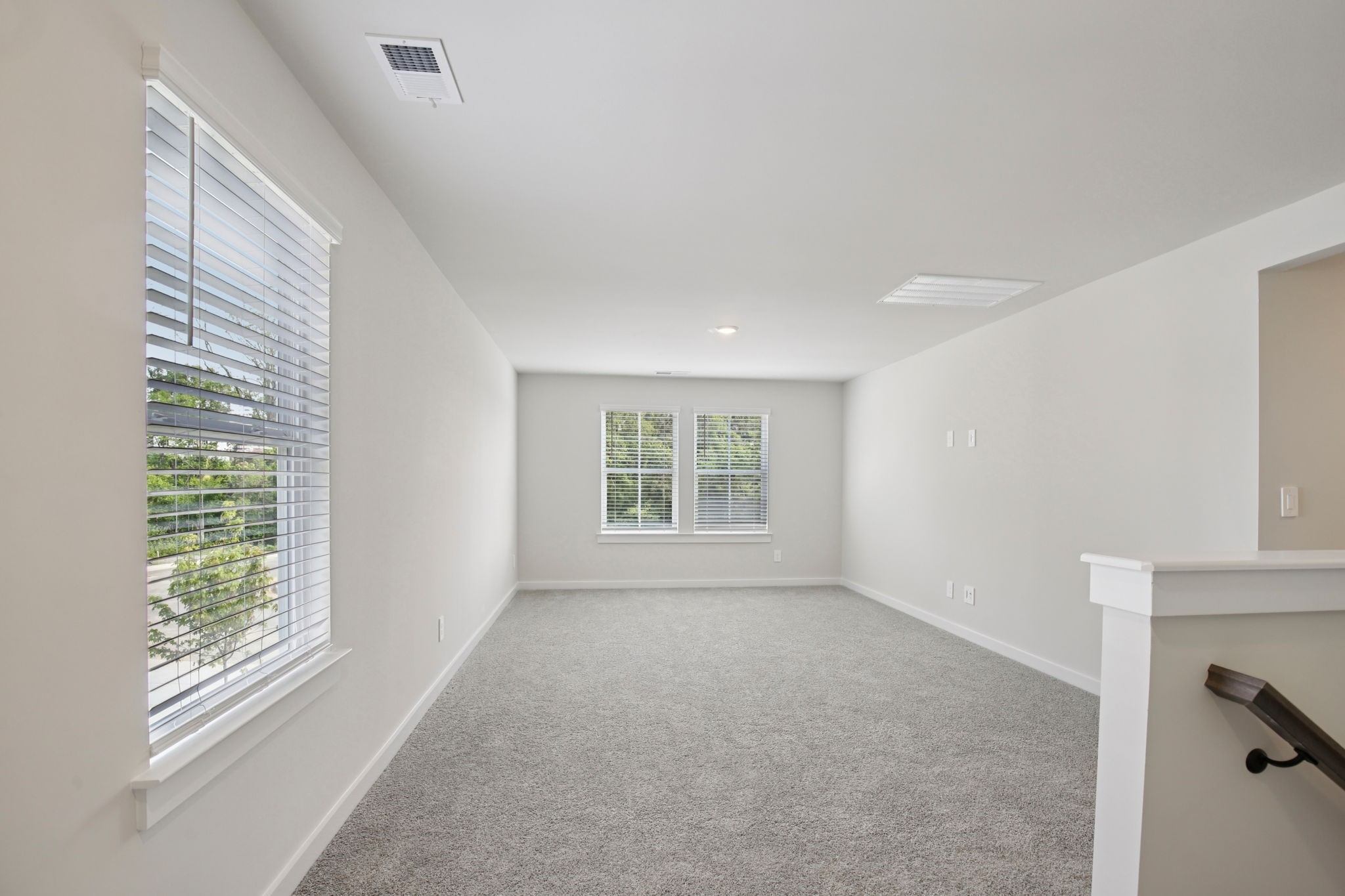 7257 Legacy Dr Property Photo 25